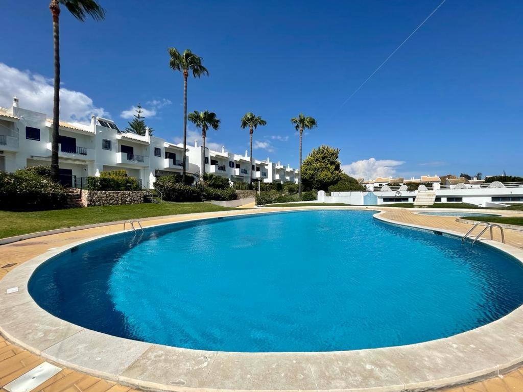 3br With Pool And Ac By The By Lovelystay Apartamento Albufeira