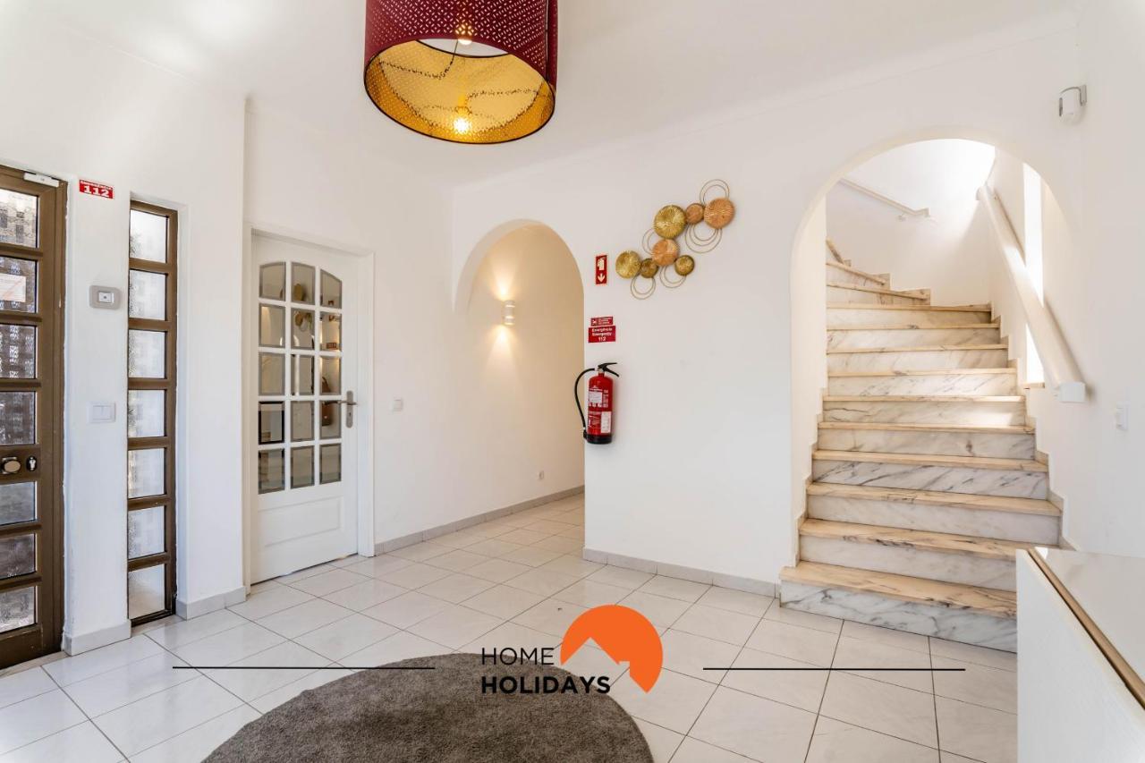 #072 Casa Longa By Holidays Villa *