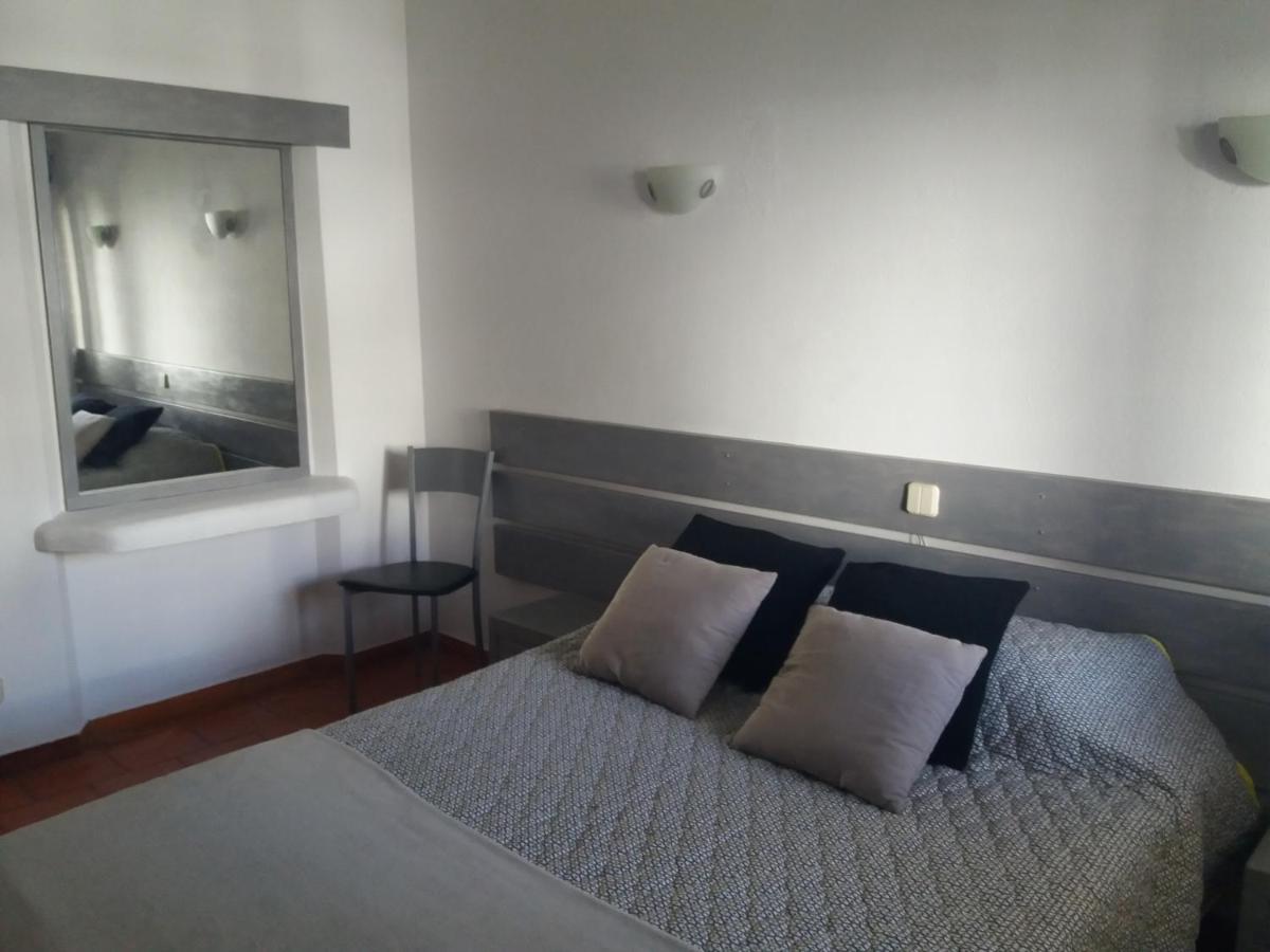 Apt-236 *