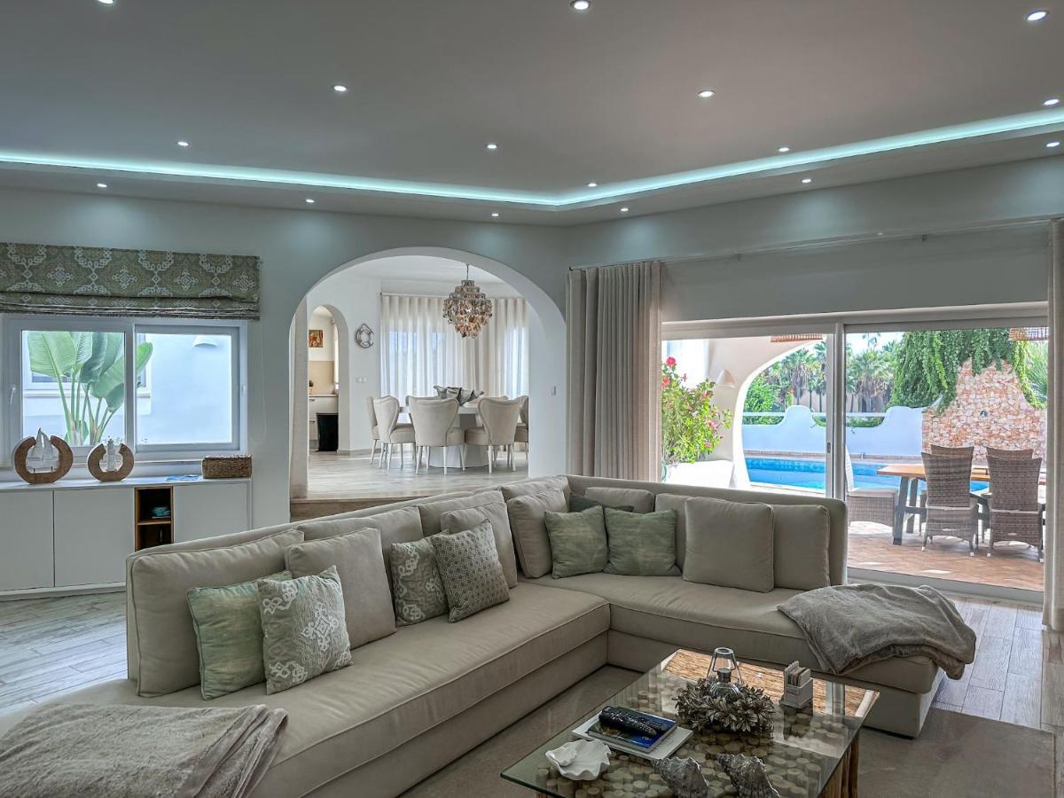Luxury Heated Pool, Walk To Sao Rafael Beach,