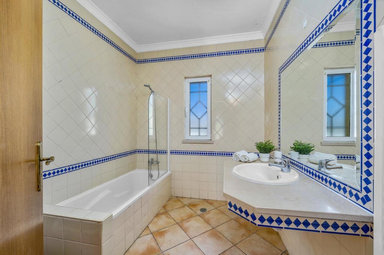 Villa Algarhb By *
