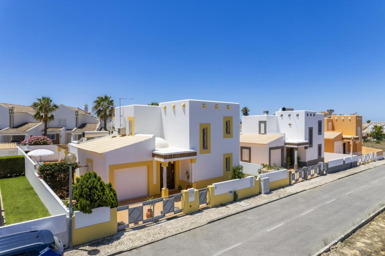Algarhb By * Albufeira