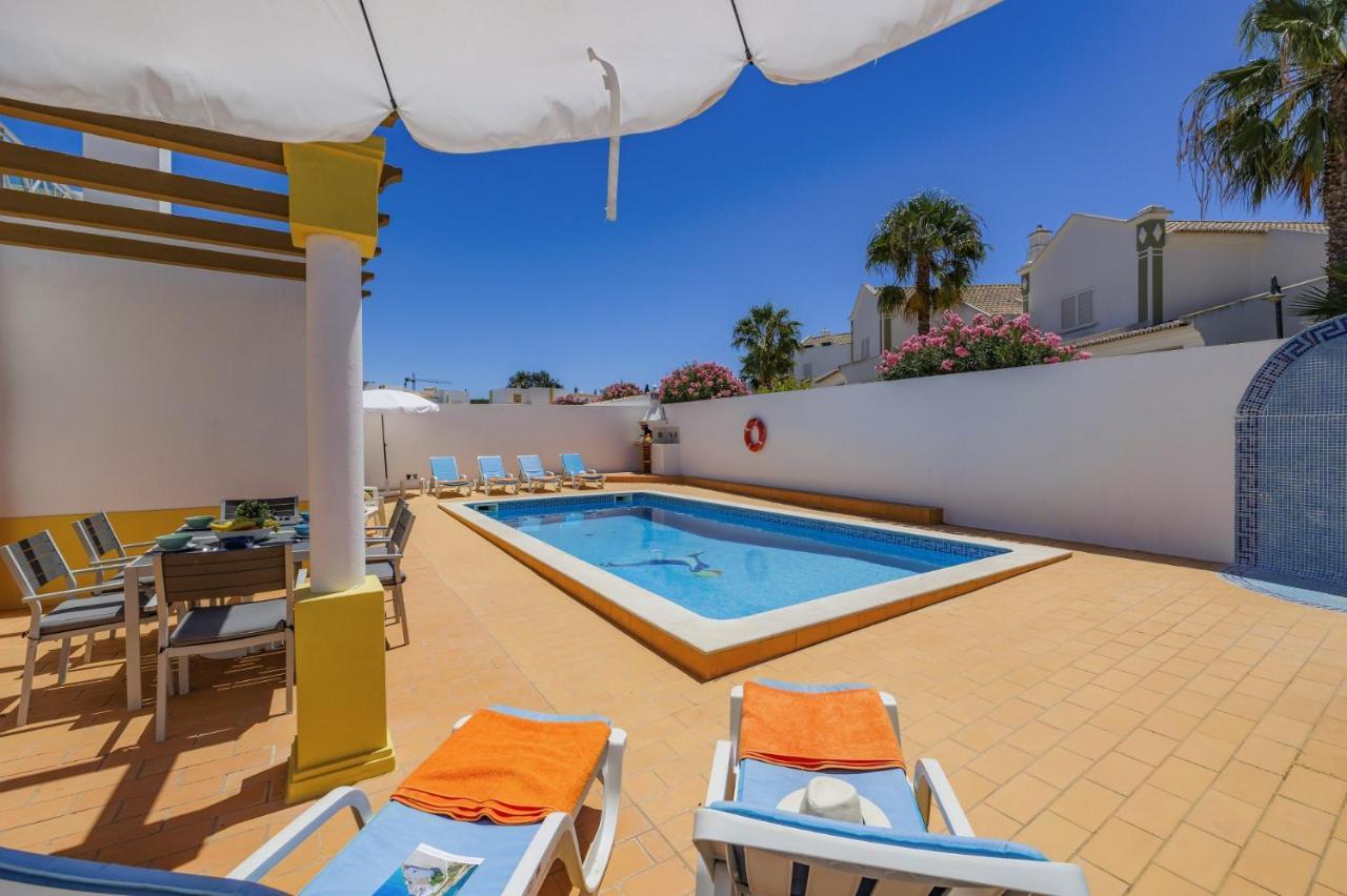 Villa Algarhb By