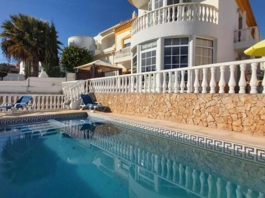 Girassol - Privat Pool & Garage & Center Villa Albufeira