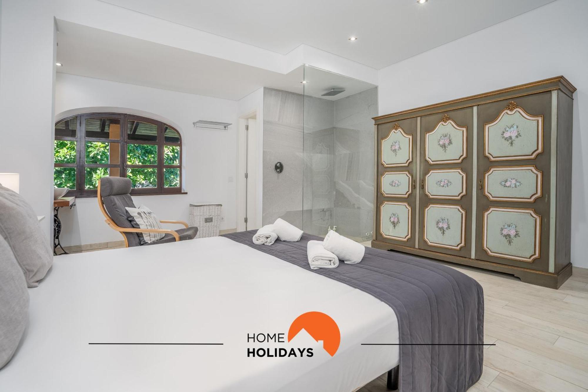 Villa #213 Roja Pe By Holidays