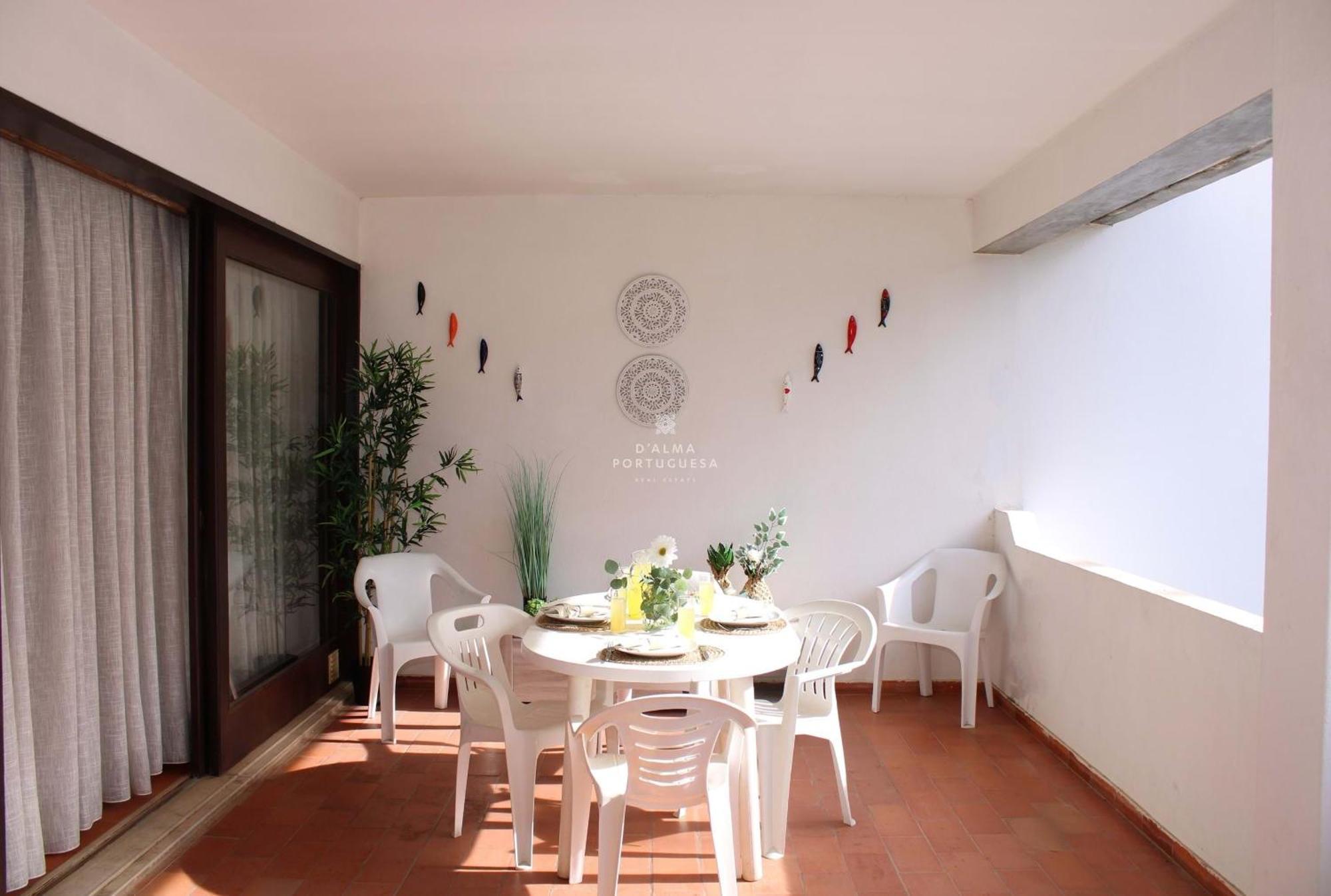 Balaia Terrace - By Dalma Portuguesa