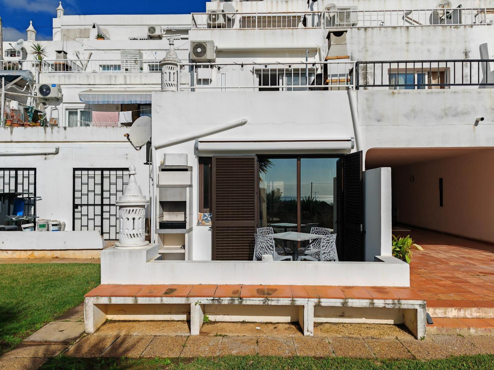 Apartamento Pateo - Piscina, Churrasqueira E Vista Jardim