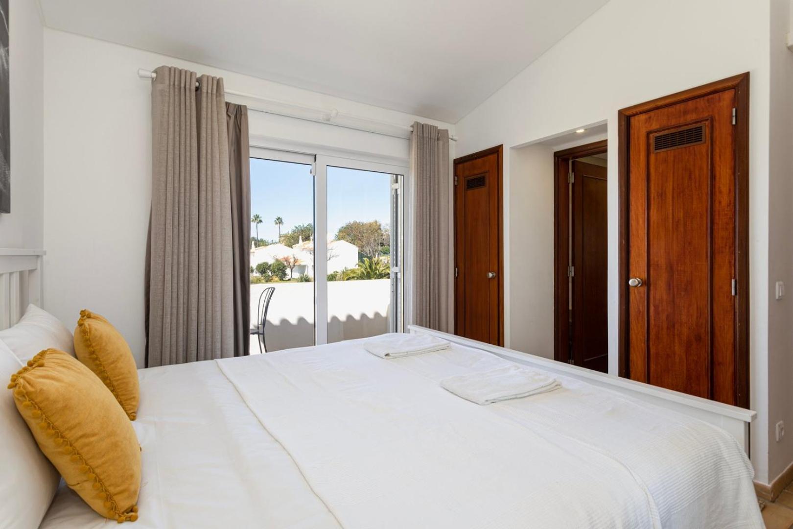 The Concierge - Pool & Tennis Albufeira