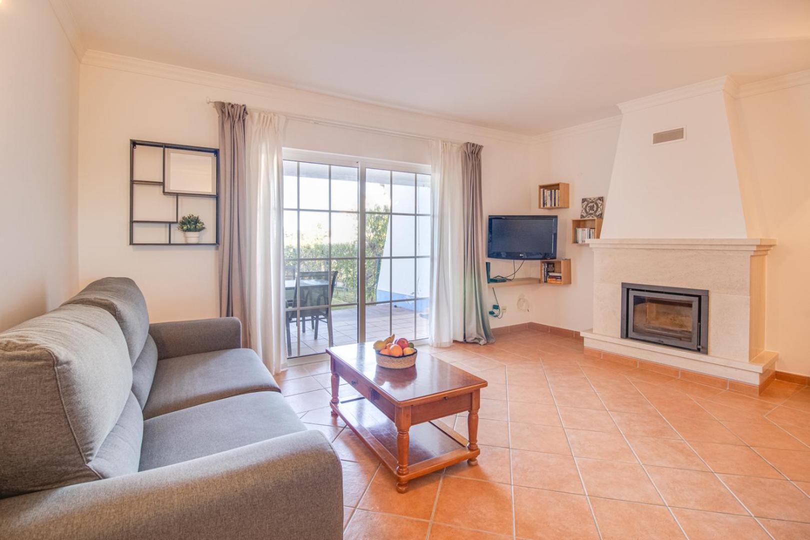 Periquito 2bd Pool Fast Wifi Ac Garden * Albufeira