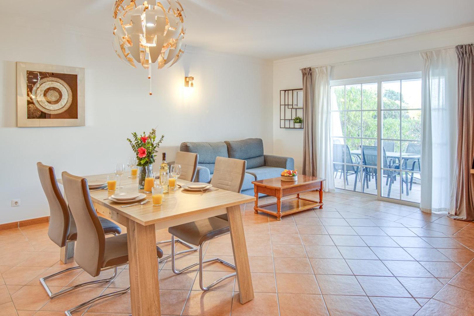 Periquito 2bd Pool Fast Wifi Ac Garden * Albufeira