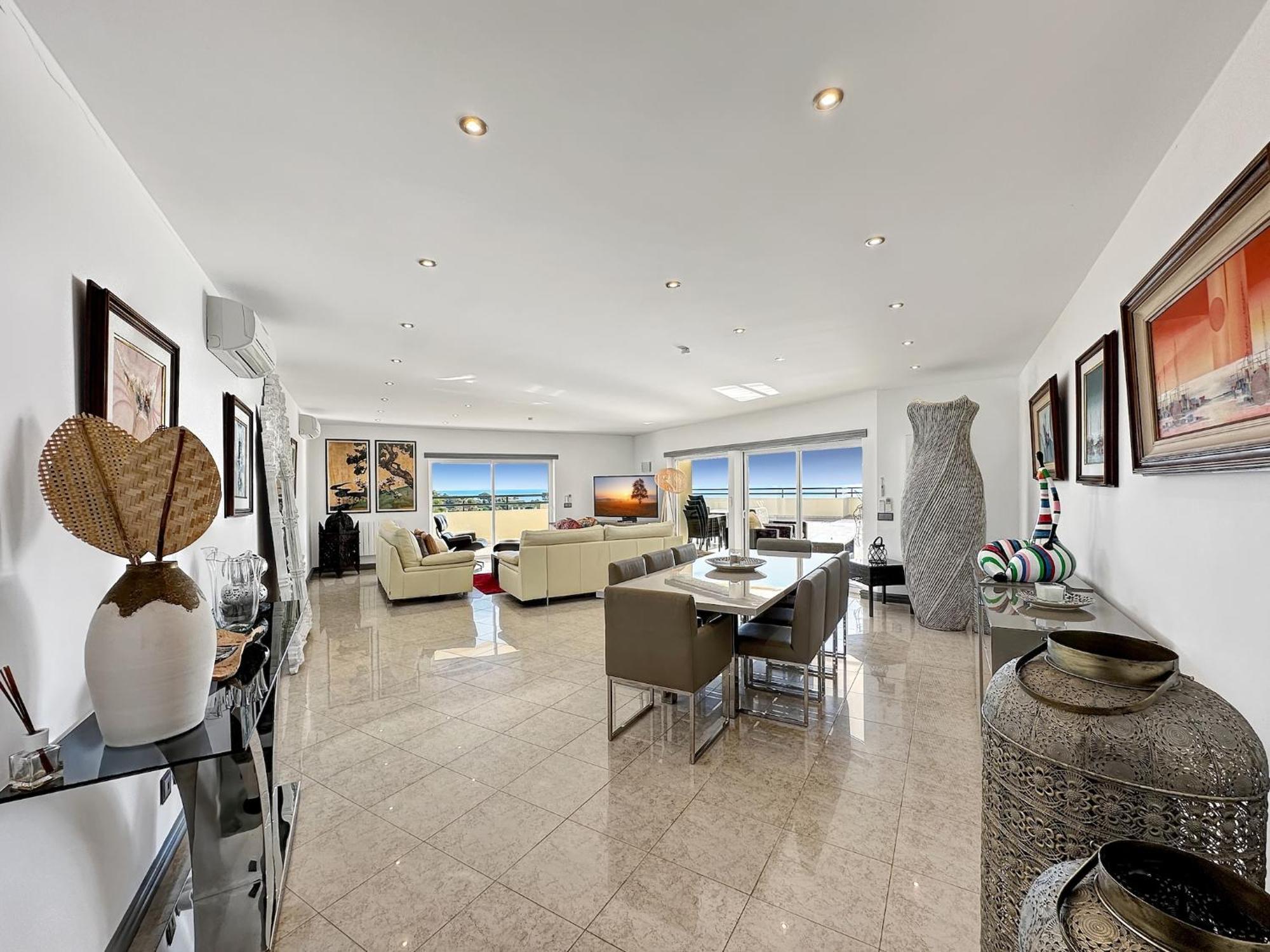 Luxury Penthouse Wstunning Sea Views, Walk To Gale Apartamento Albufeira