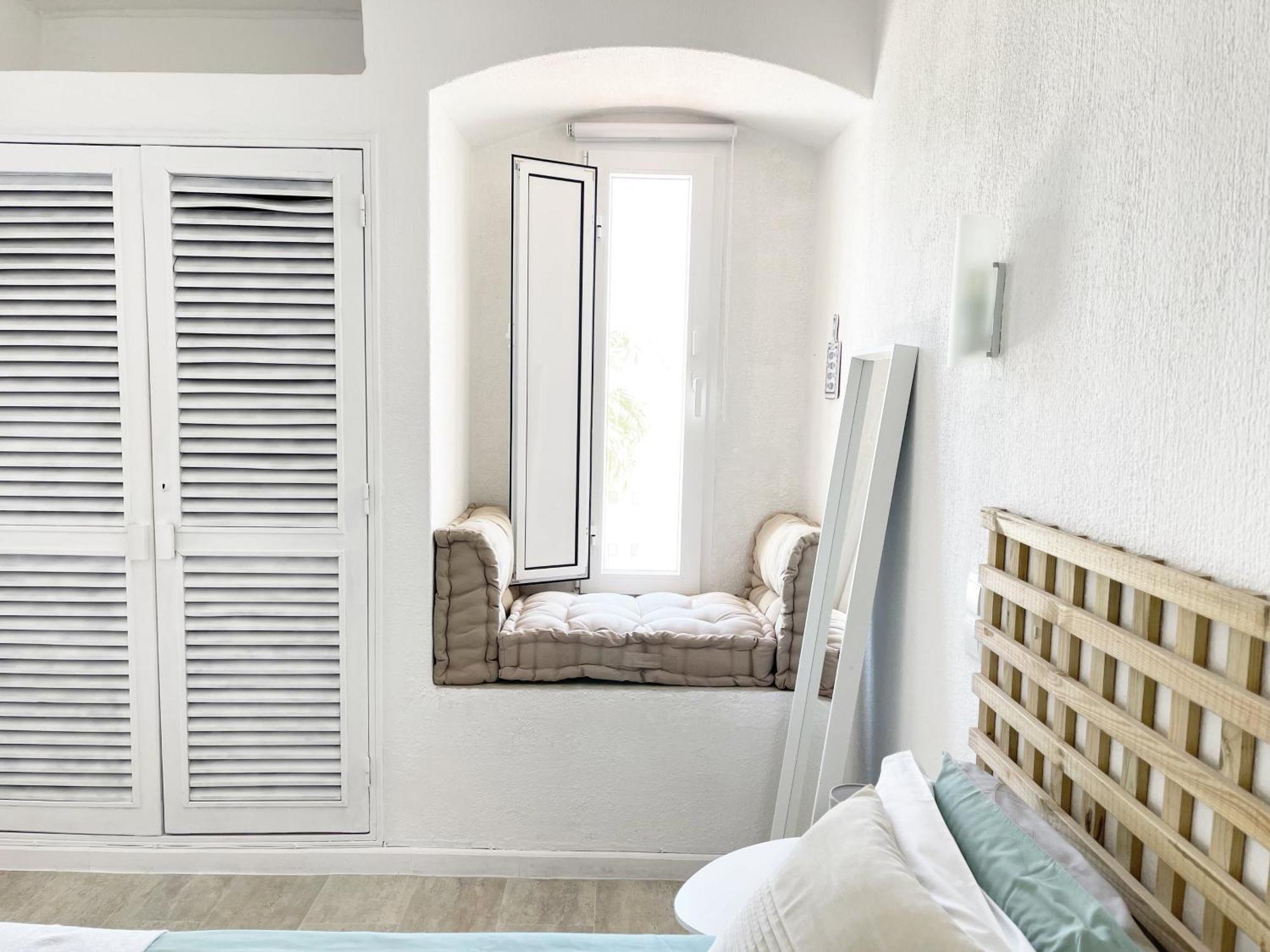 Seaview - 10 Min. Beach, Private Condo, Pool, Grill & Free Parking Albufeira
