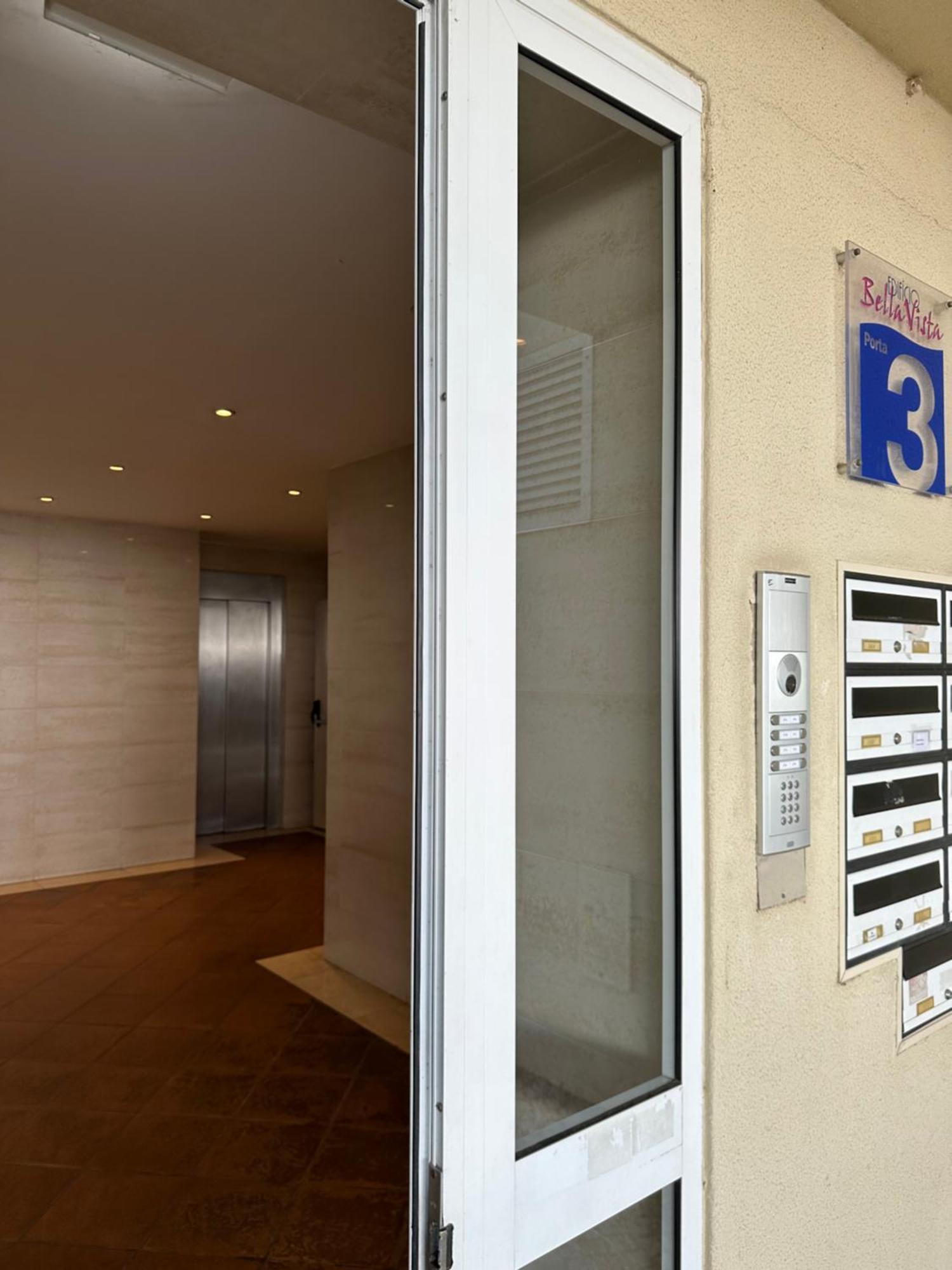 Albufeira,4 Pessoas, Com Wi-fi E A 15m A Pe Da Apartment Albufeira