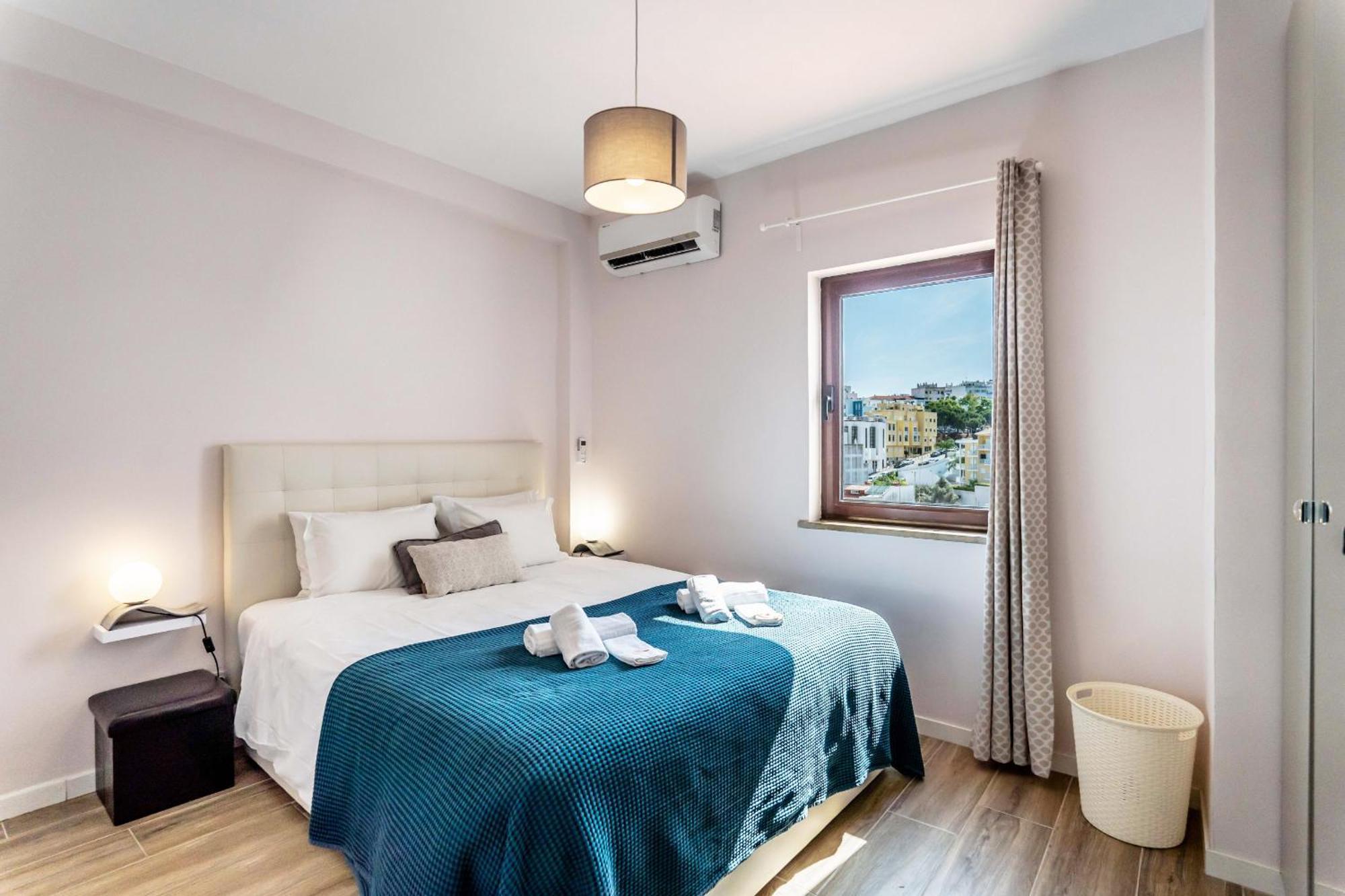 #164 Saradel 42 By Holidays Appartement