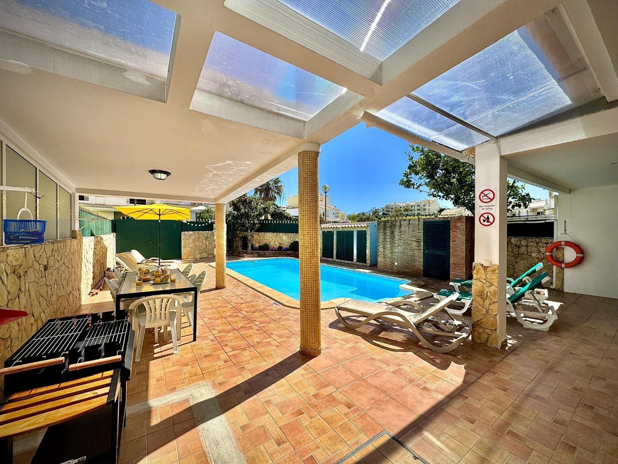 Summer 1 With Pool By Homing * Albufeira