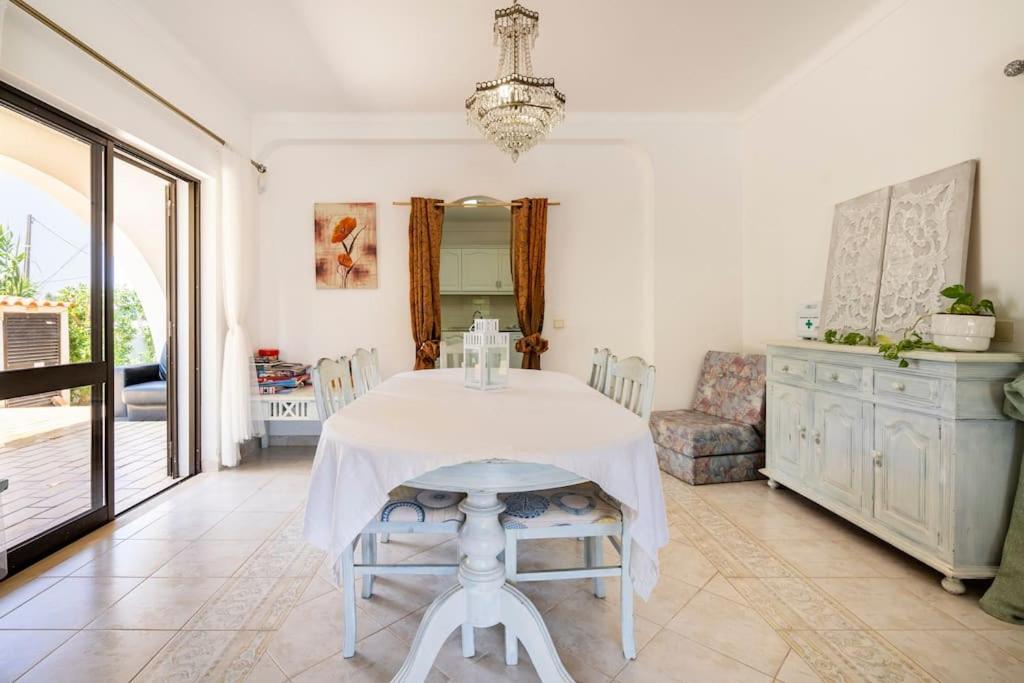 Palmeiras - Serene Private Villa