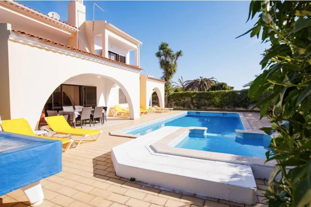Villa Palmeiras - Serene Private Albufeira
