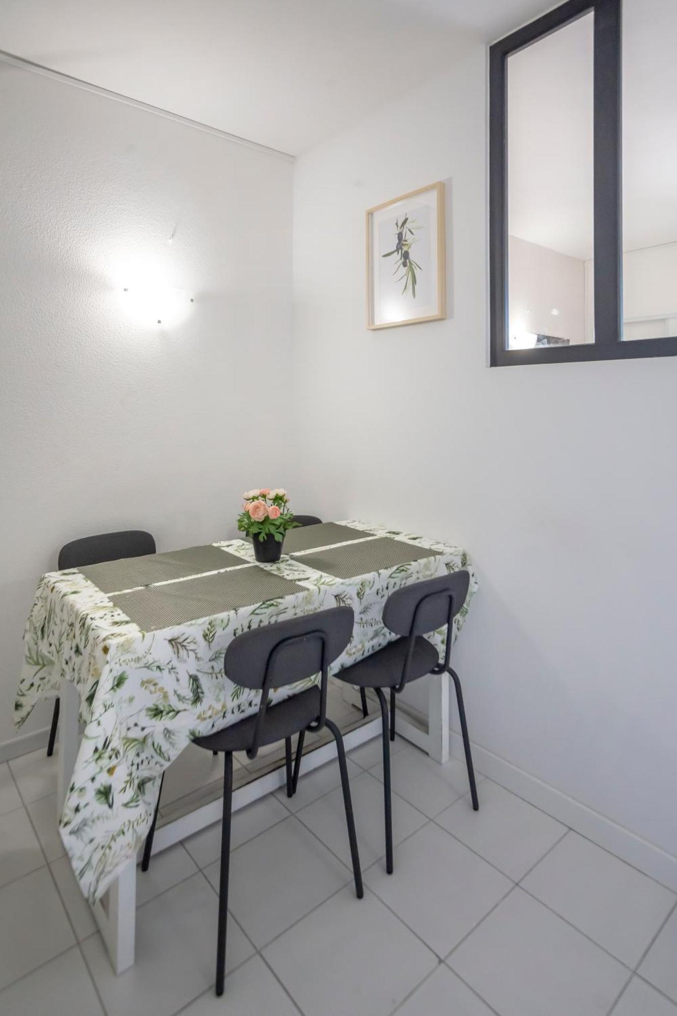 Apartamento Cozy With Balcony In *