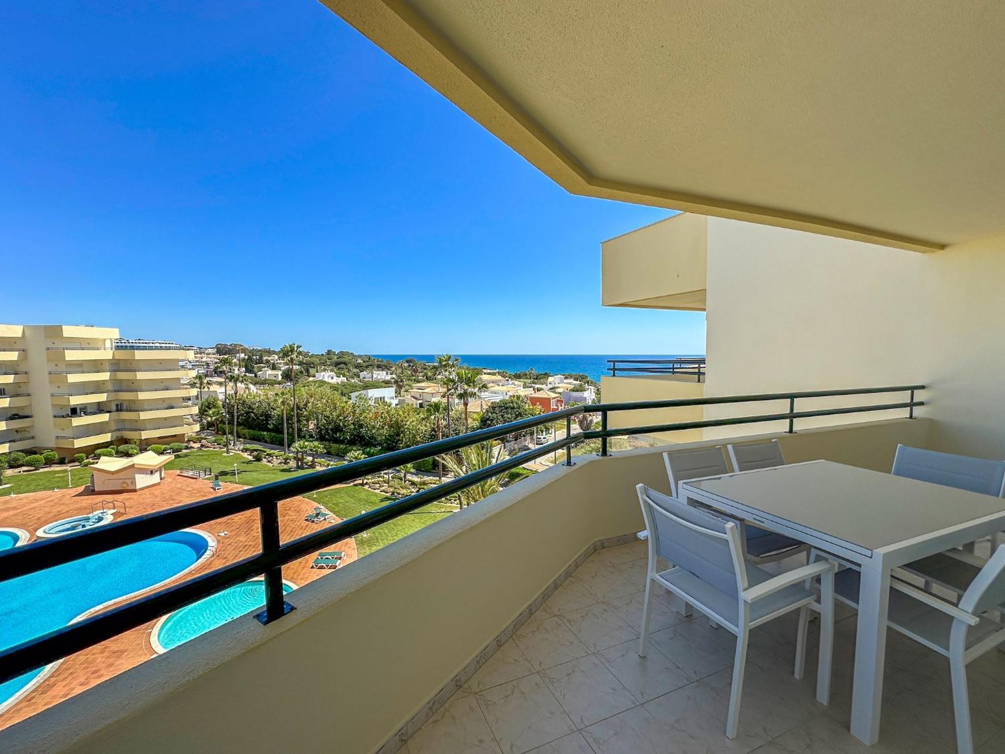 Apartamento Luxury Penthouse Wstunning Sea Views, Walk To Gale