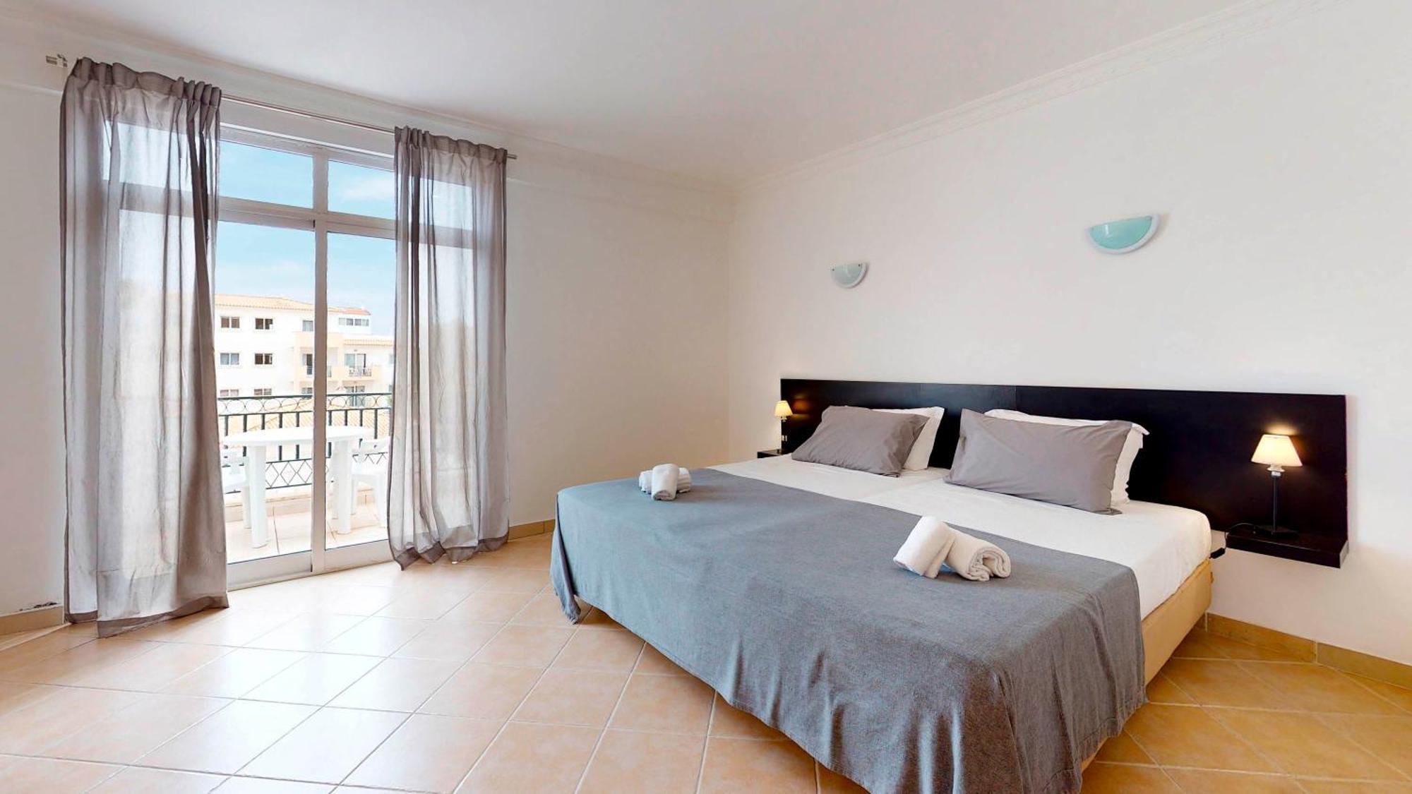 Aparthotel Smy Santa Eulalia Algarve 3*