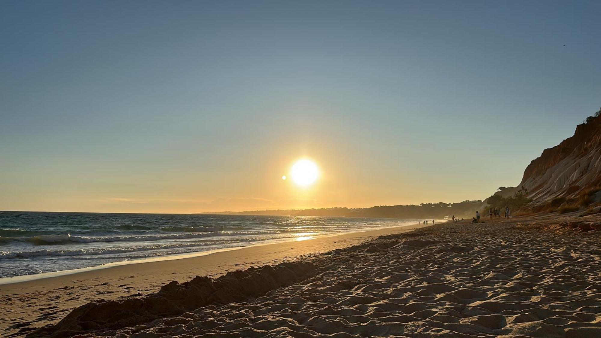 Albufeira,4 Pessoas, Com Wi-fi E A 15m A Pe Da * Albufeira