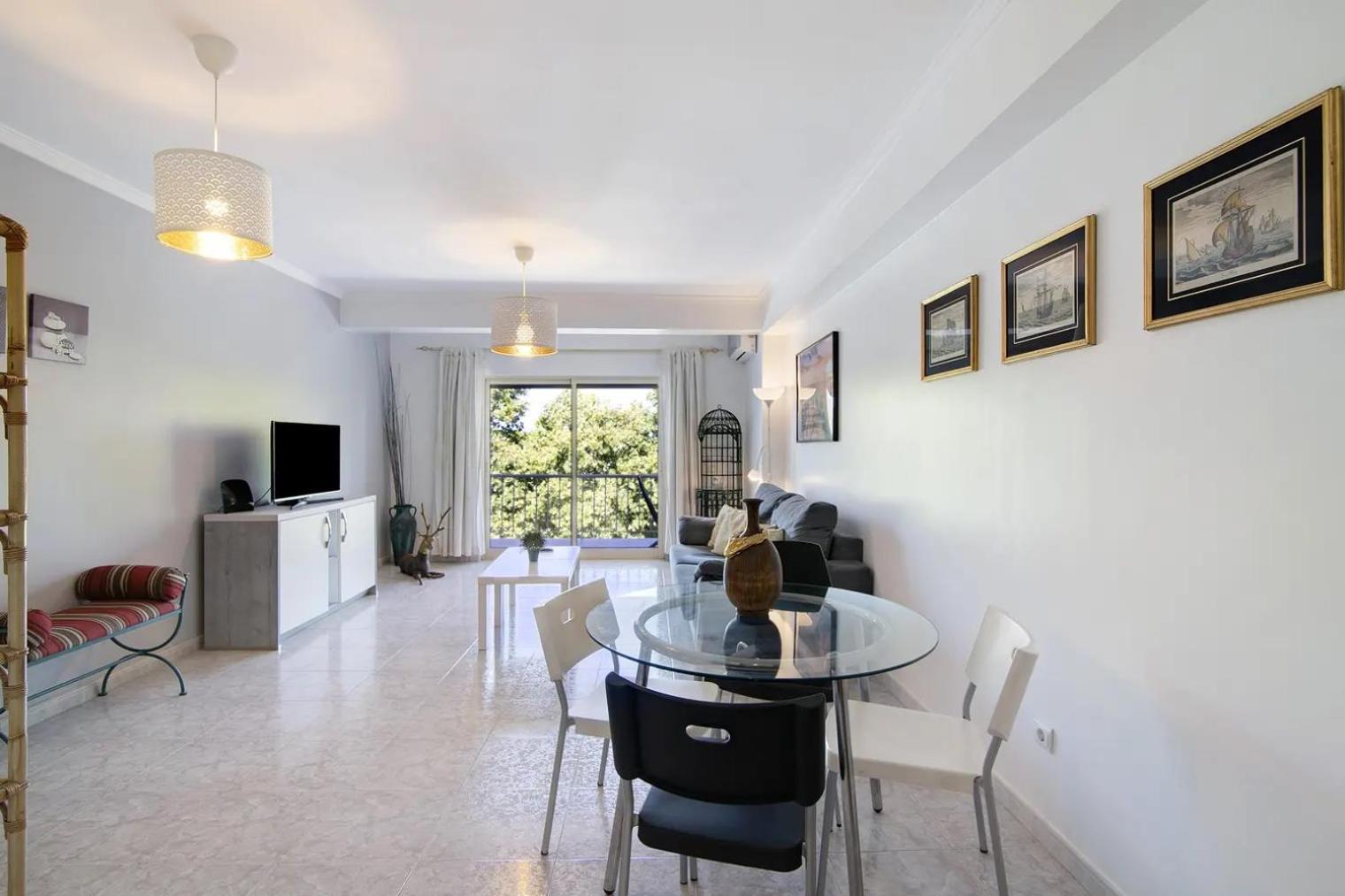 Apartment Golden Rana