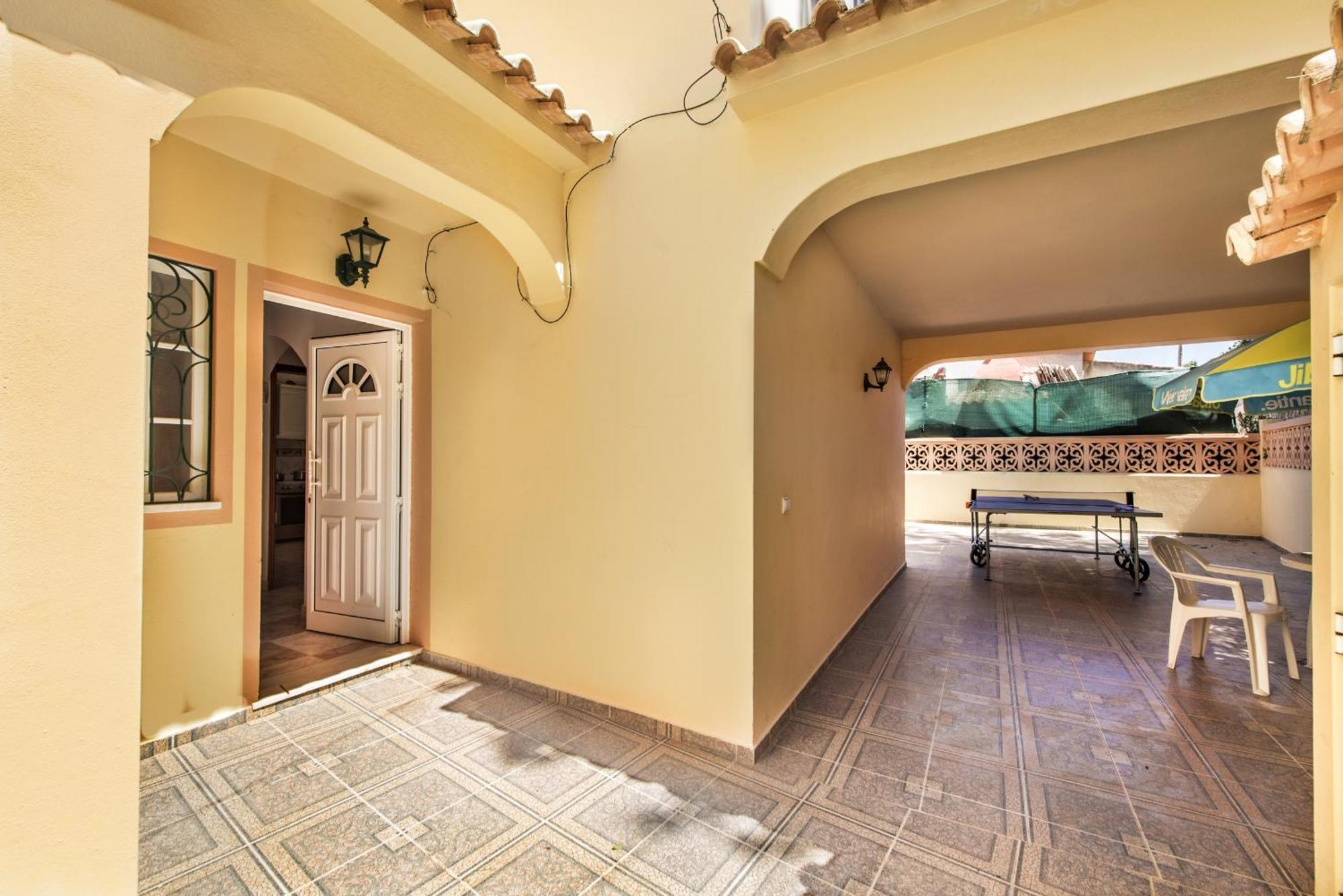 Villa Alexandra By Algarve Holidays Albufeira