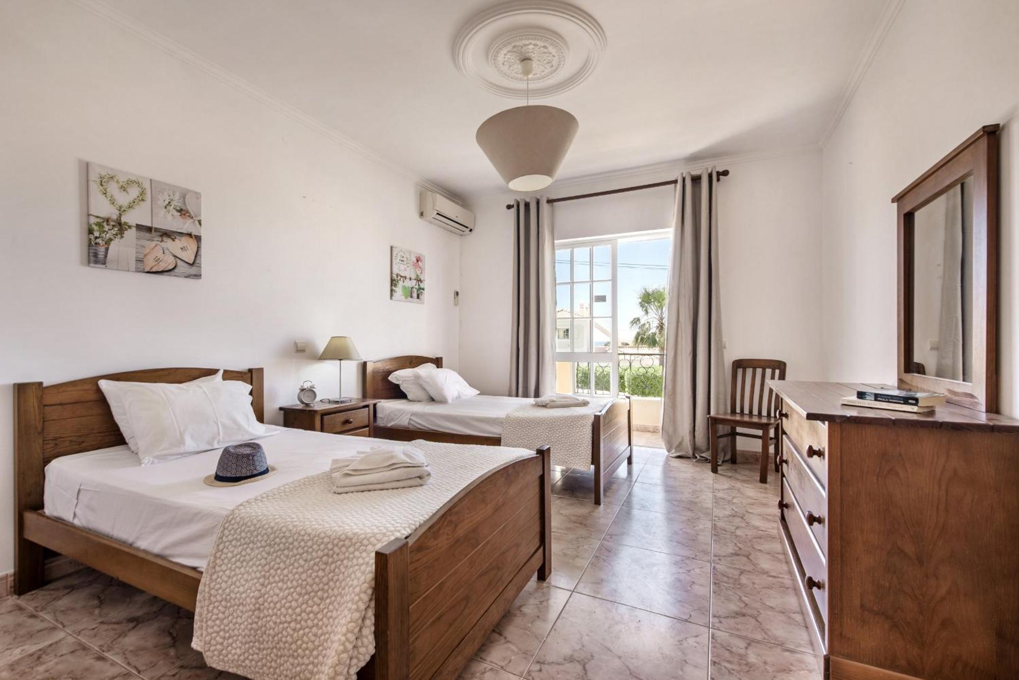 Alexandra By Algarve Holidays Villa *