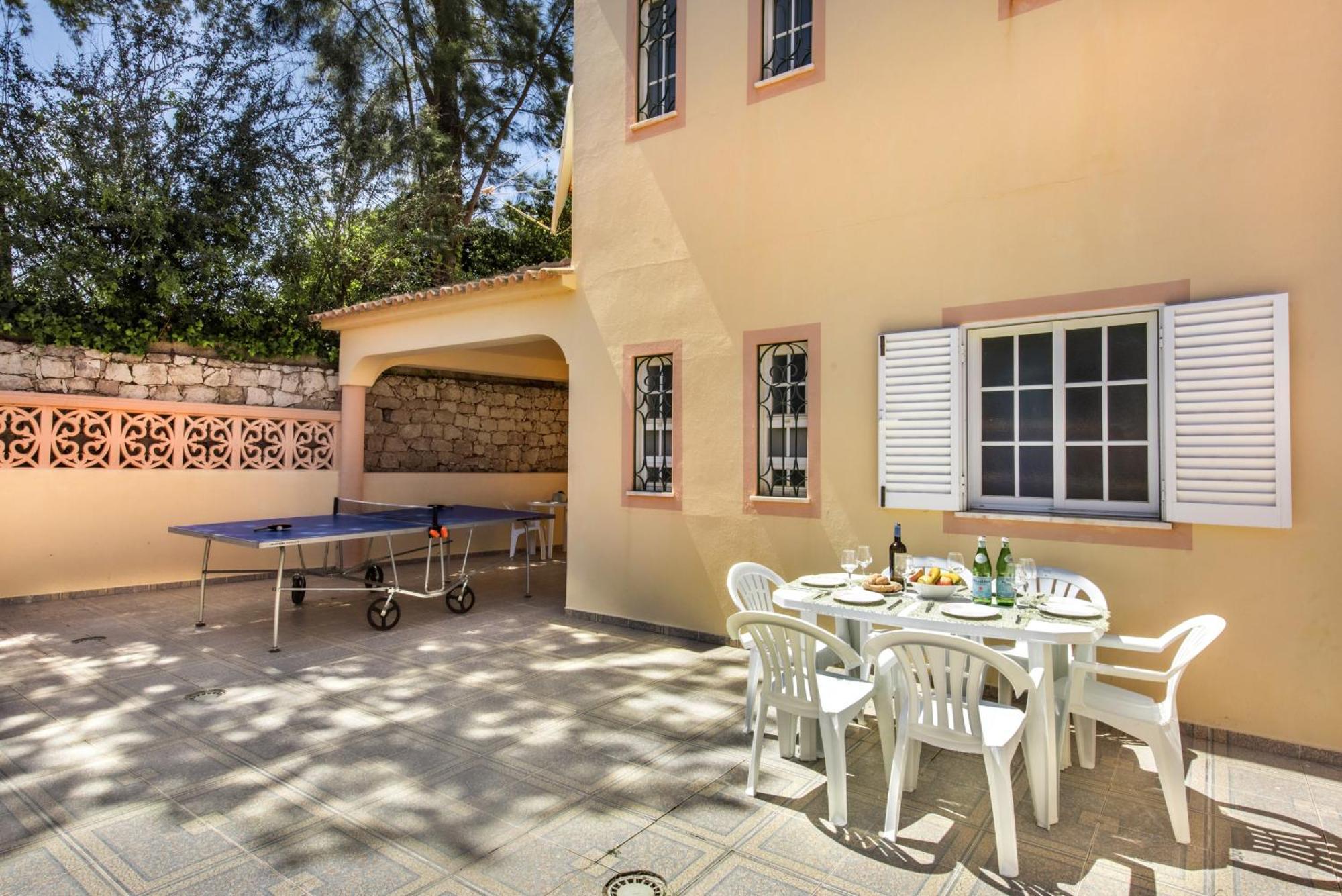 Villa Alexandra By Algarve Holidays Albufeira