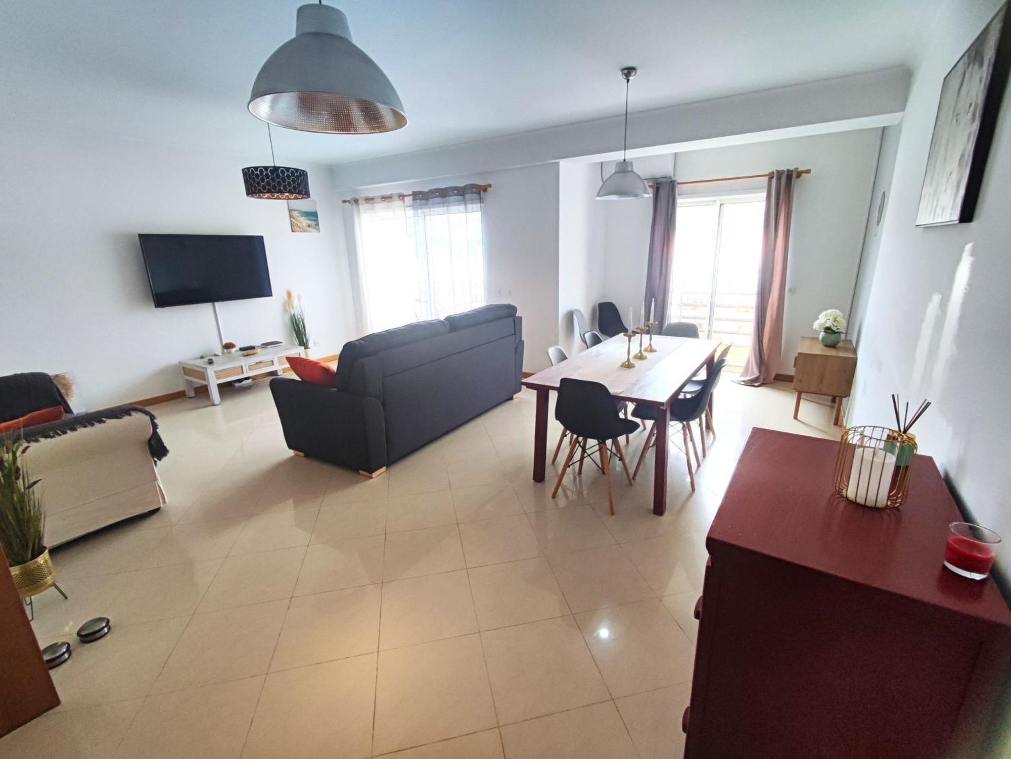 Algarve Modern T1 With Balcony In Albufeira