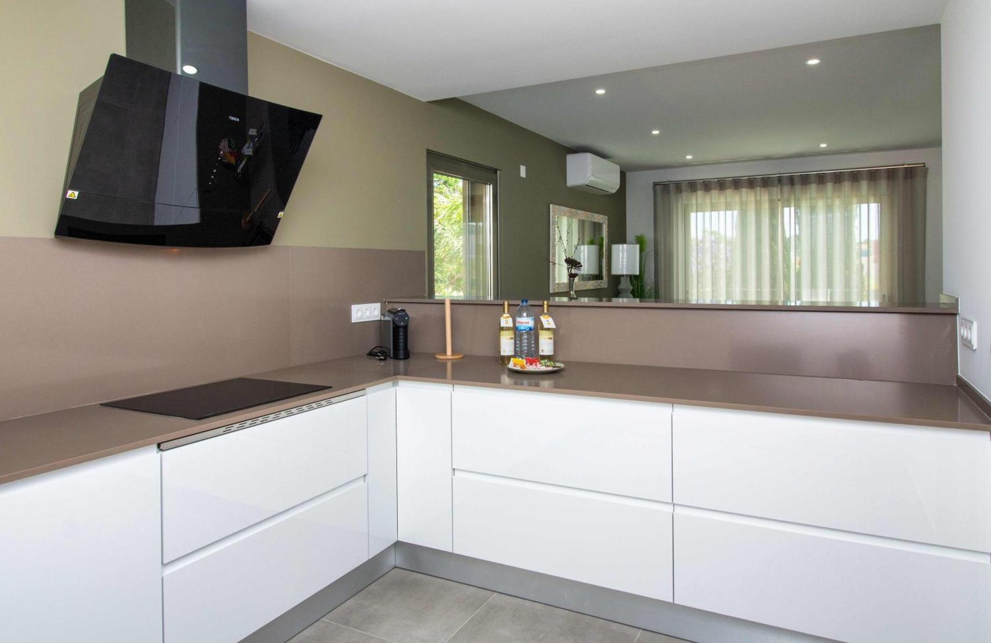 Villa Orada 25 House - Luxurious & Games & Privat Pool & Gym *