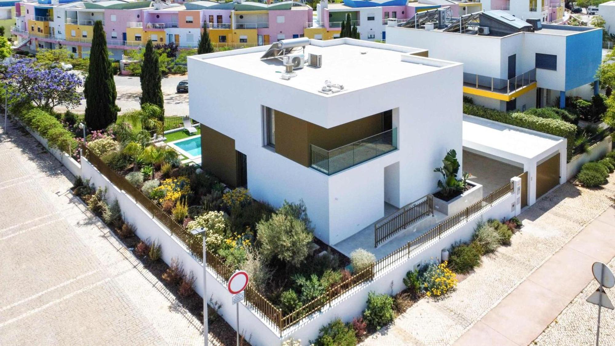 Orada 25 House - Luxurious & Games & Privat Pool & Gym