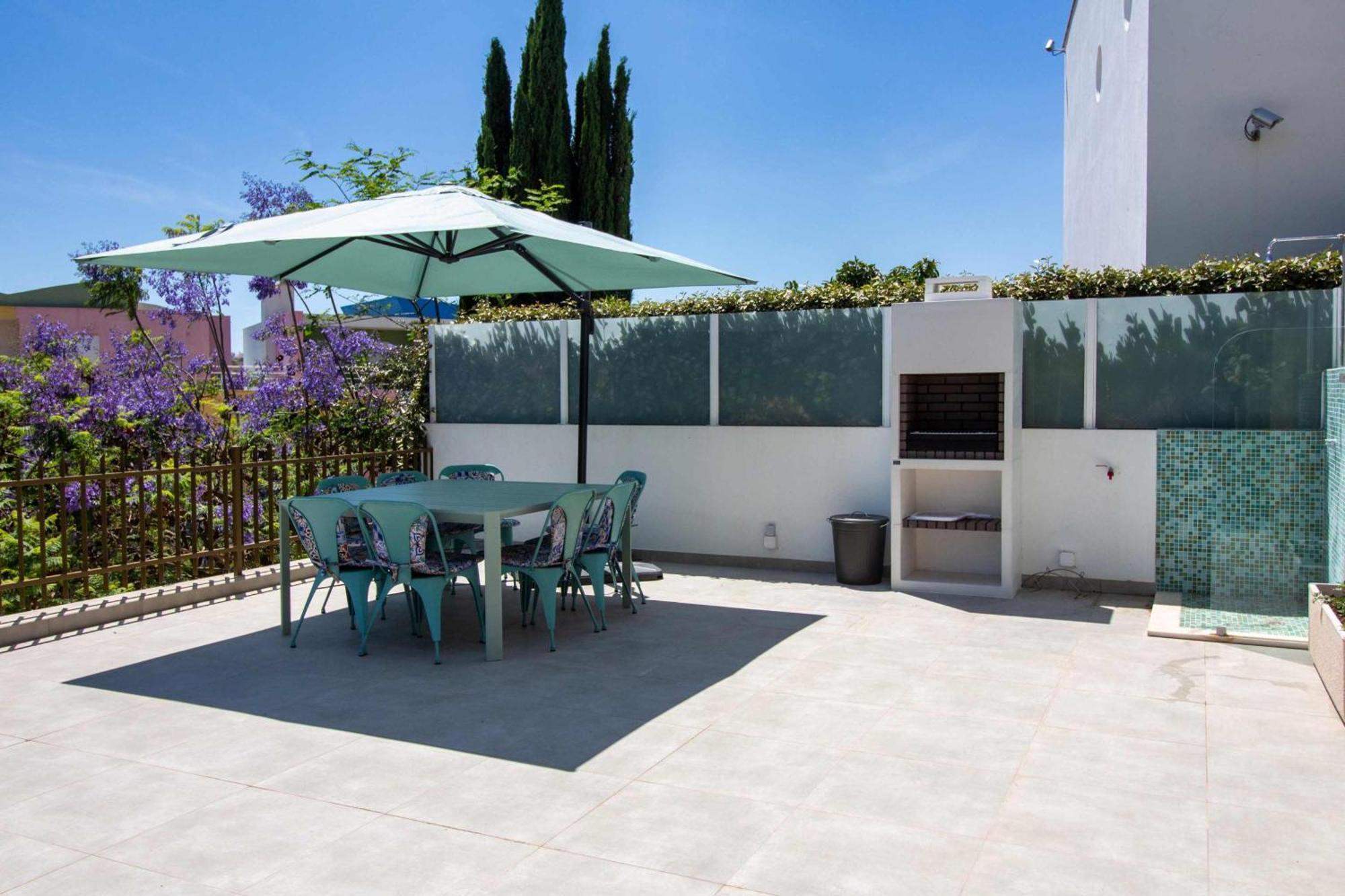 Villa Orada 25 House - Luxurious & Games & Privat Pool & Gym *