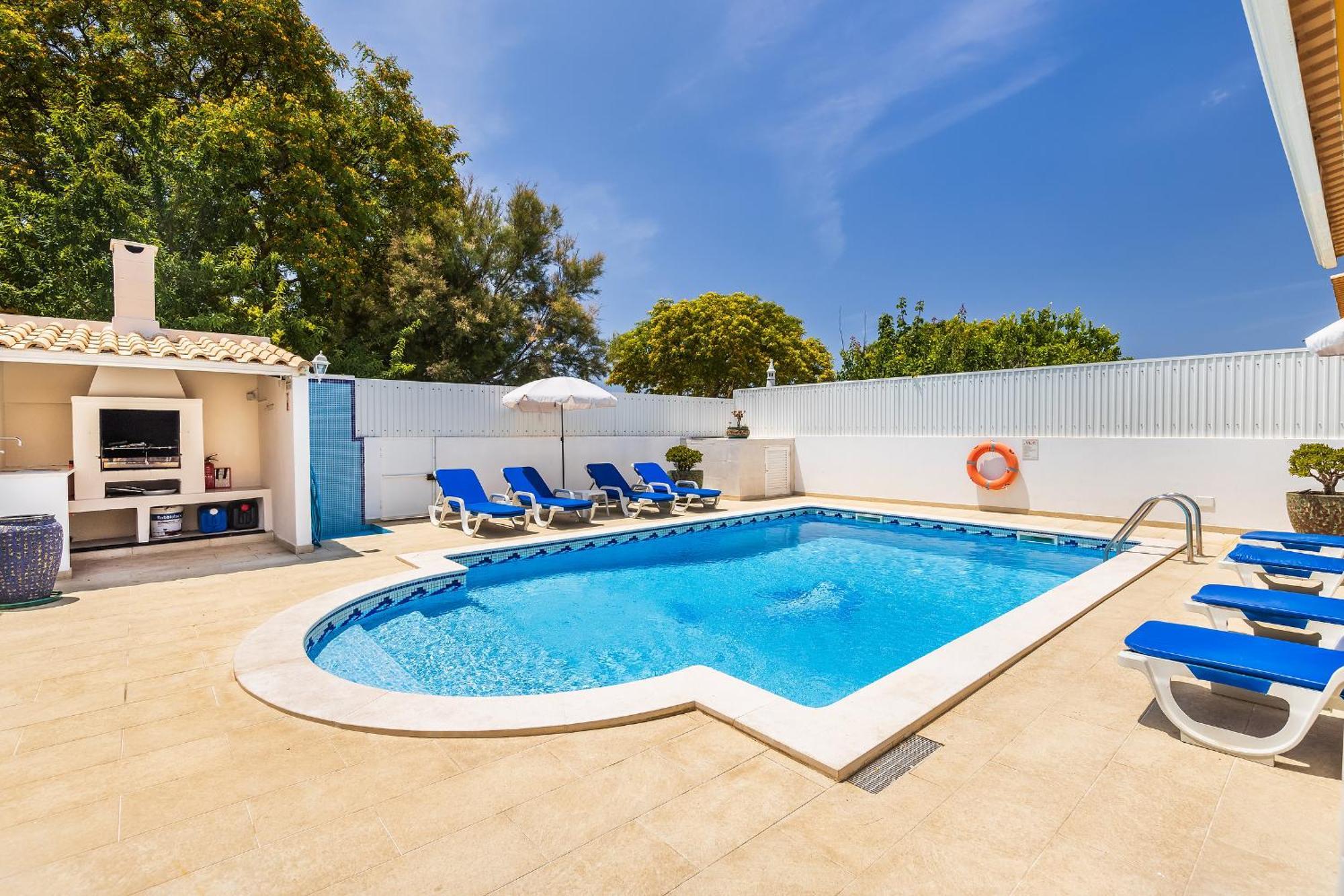 Chiquito - Private Pool&parking - Bbq&ac&wi-fi Holiday home Albufeira