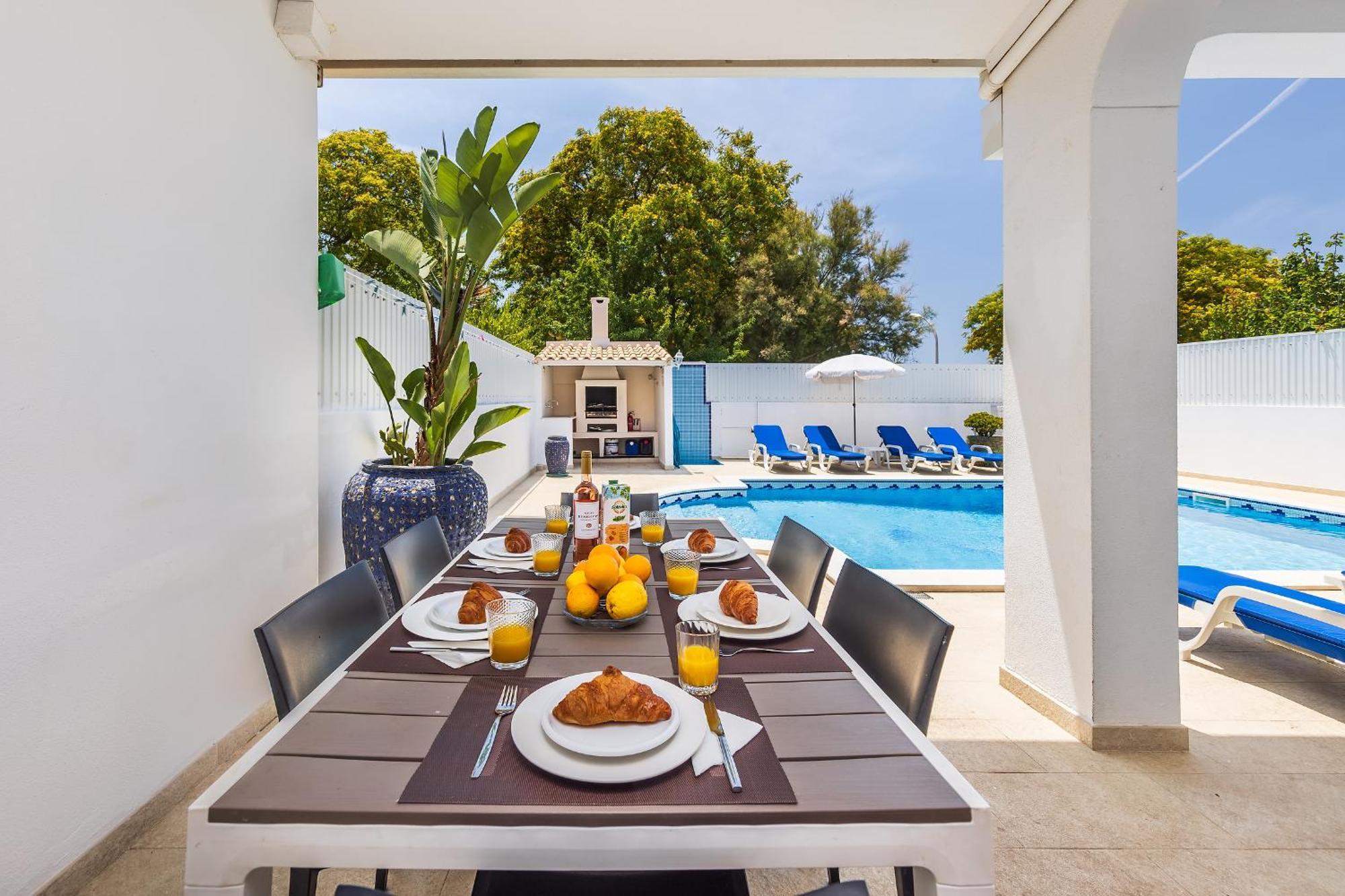 Chiquito - Private Pool&parking - Bbq&ac&wi-fi *