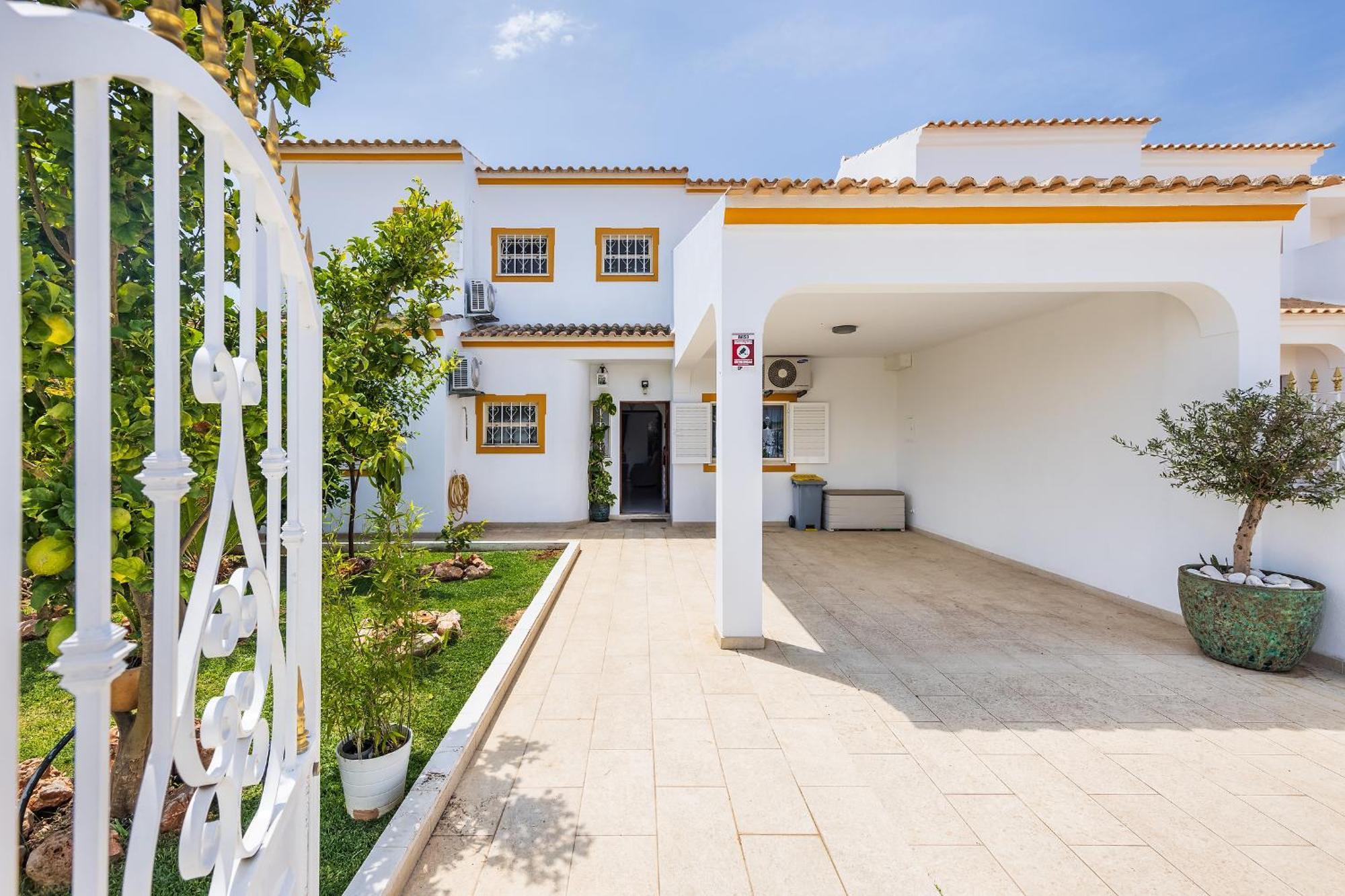 Chiquito - Private Pool&parking - Bbq&ac&wi-fi Albufeira