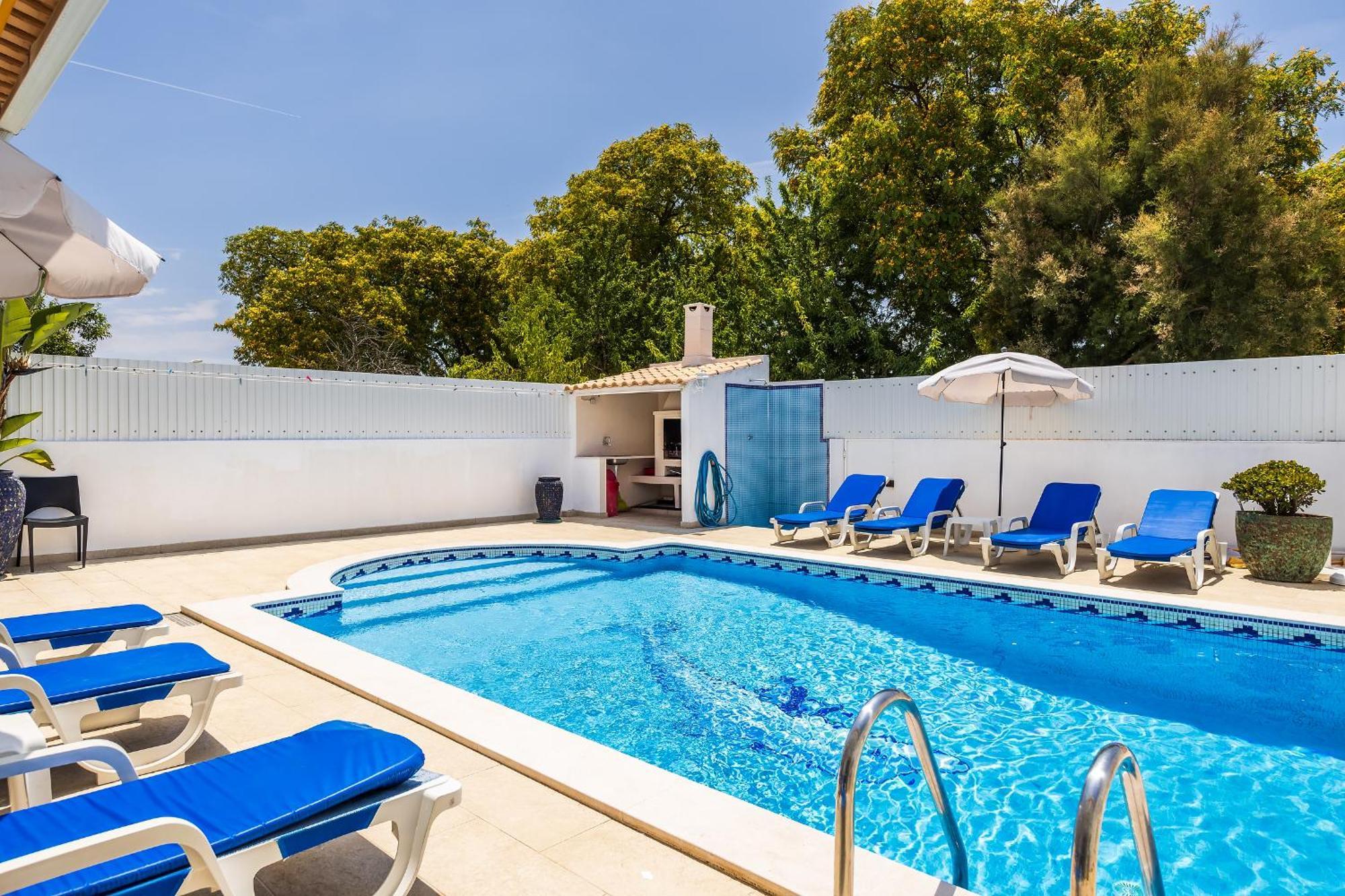 Chiquito - Private Pool&parking - Bbq&ac&wi-fi Holiday home