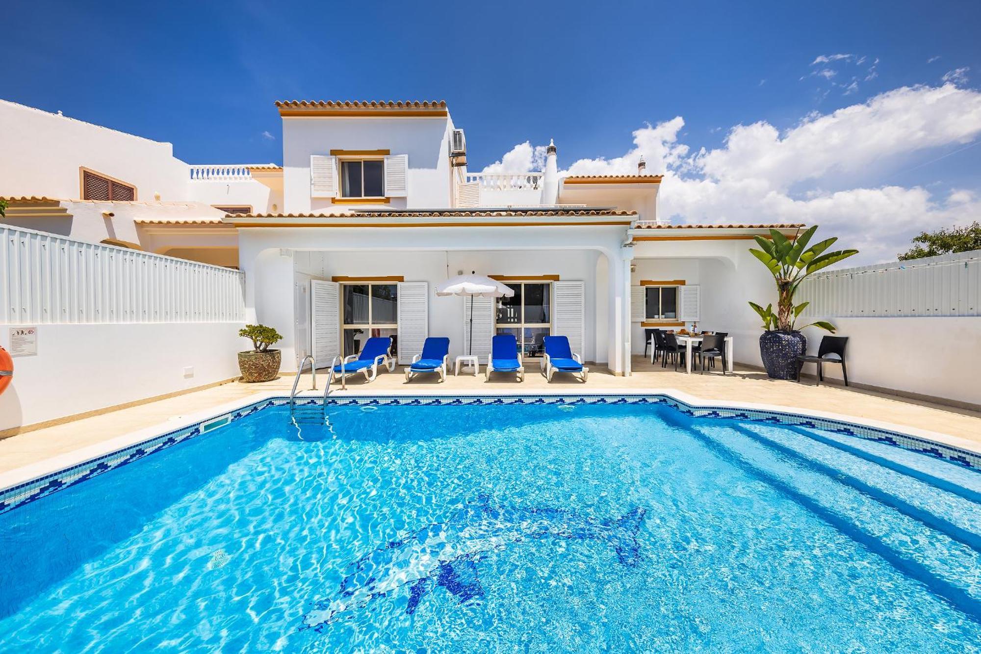 Holiday home Chiquito - Private Pool&parking - Bbq&ac&wi-fi *