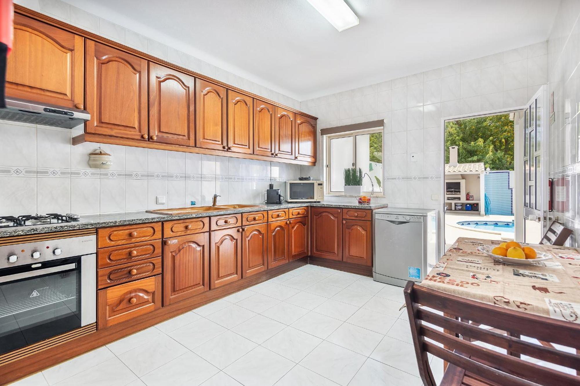 Holiday home Chiquito - Private Pool&parking - Bbq&ac&wi-fi