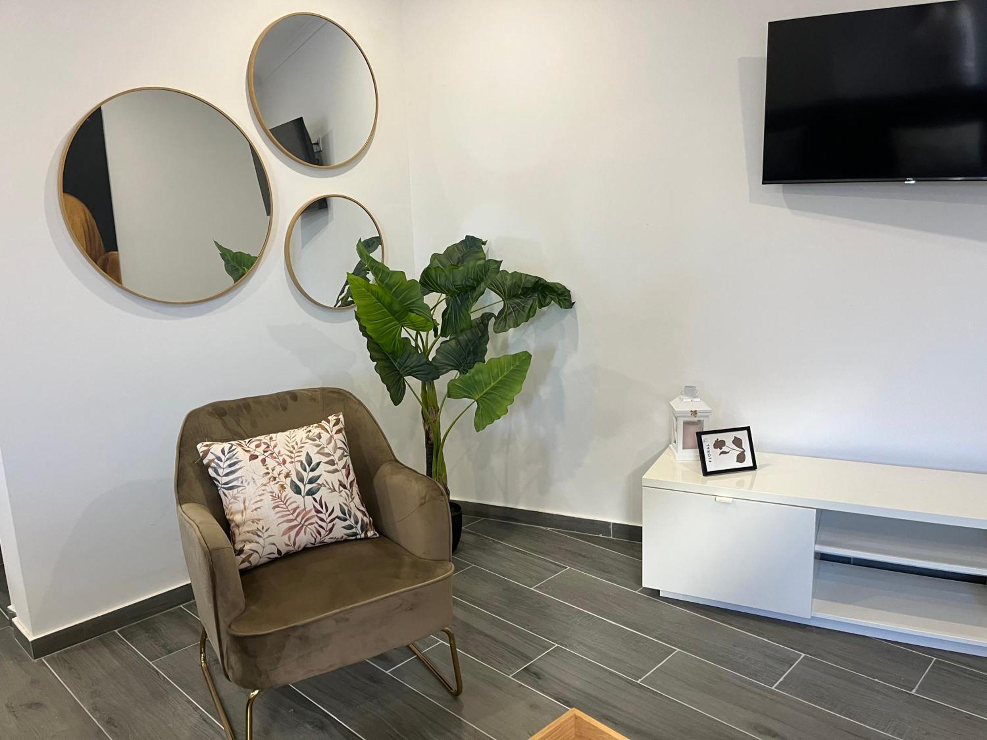 Apartment Ocean View By Charmes A *