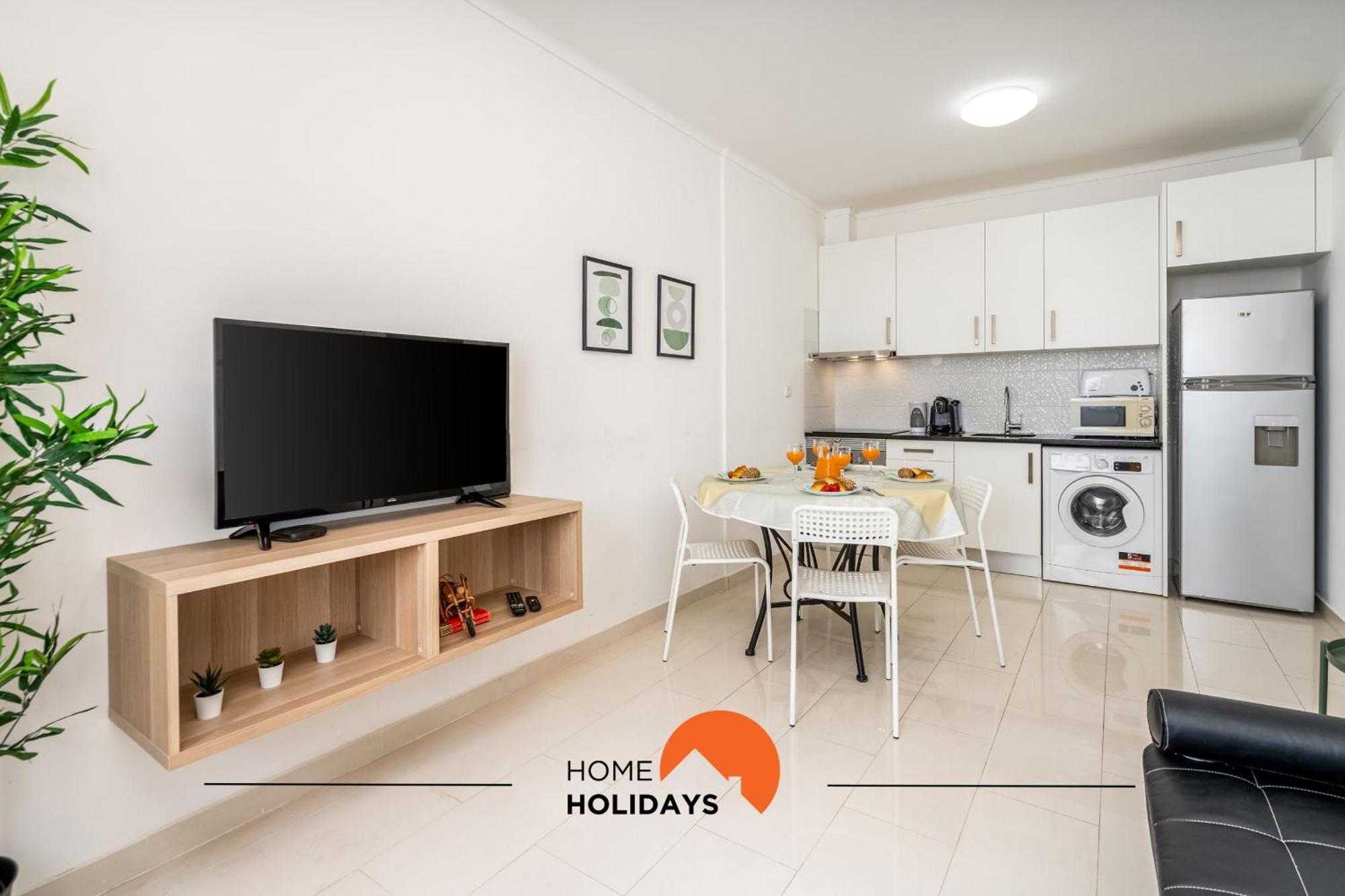 #162 Sumertime Flat By Holidays *