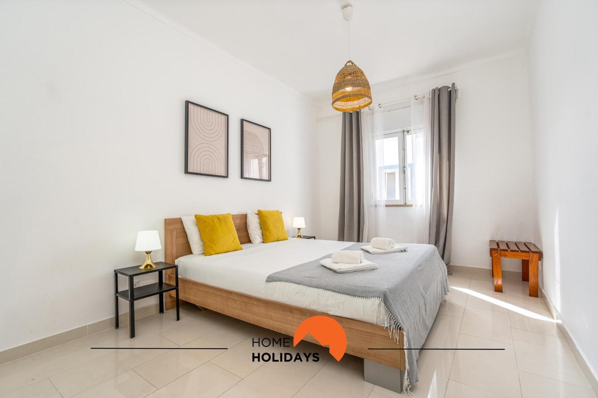 #162 Sumertime Flat By Holidays
