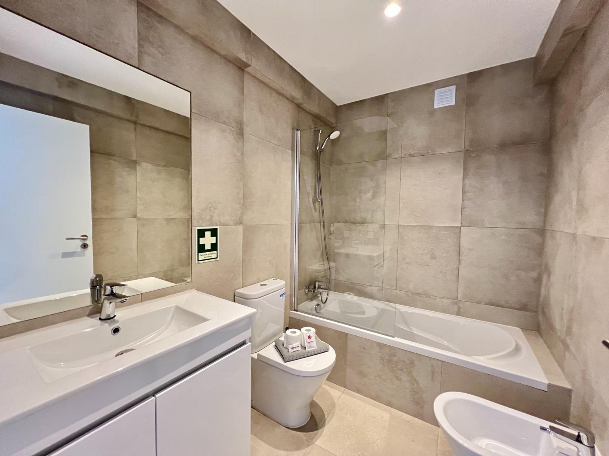 Apartment Stylish 2 With Pool By Homing *
