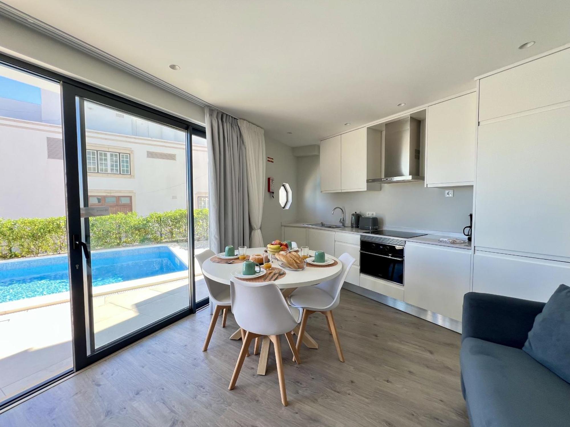 Apartment Stylish 2 With Pool By Homing