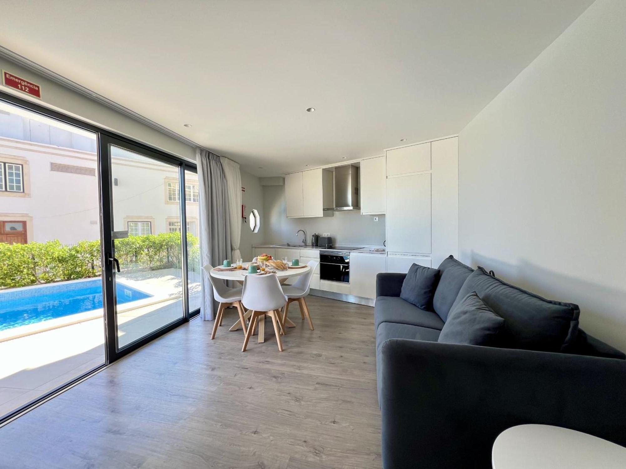 Apartment Stylish 2 With Pool By Homing Albufeira