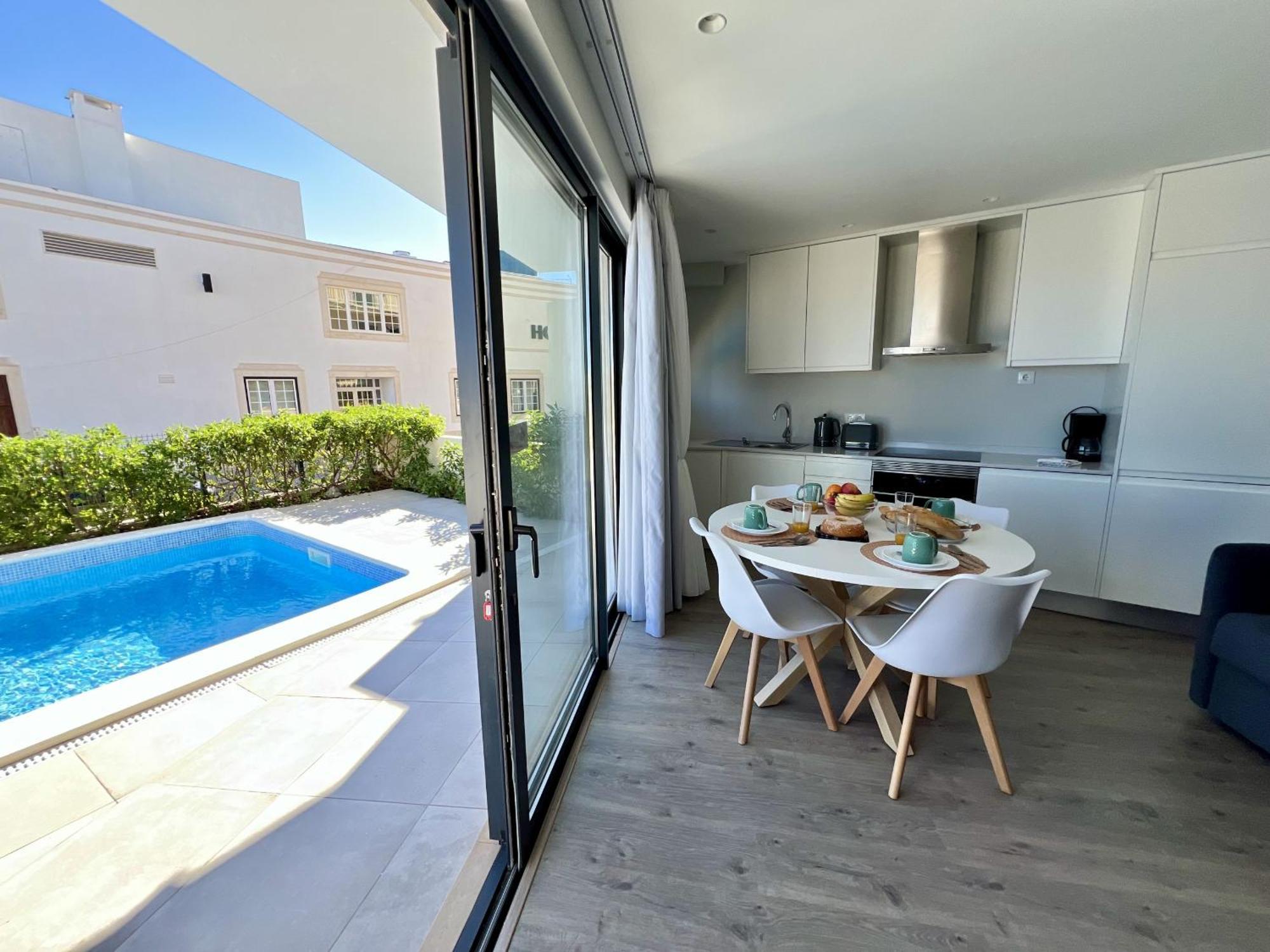 Stylish 2 With Pool By Homing