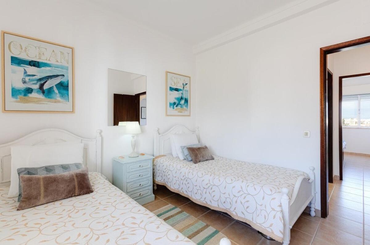 Eli Flat Just Few Steps From The Strip In * Albufeira