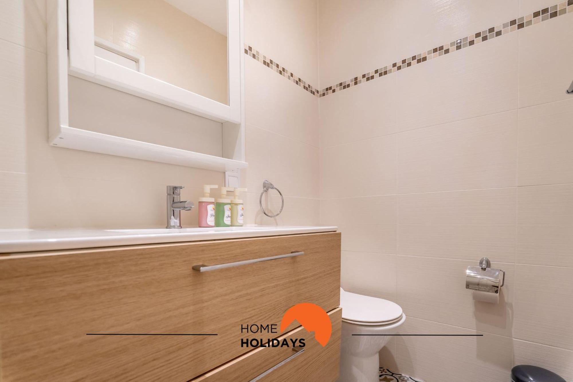 #164 Saradel 42 By Holidays Appartement *