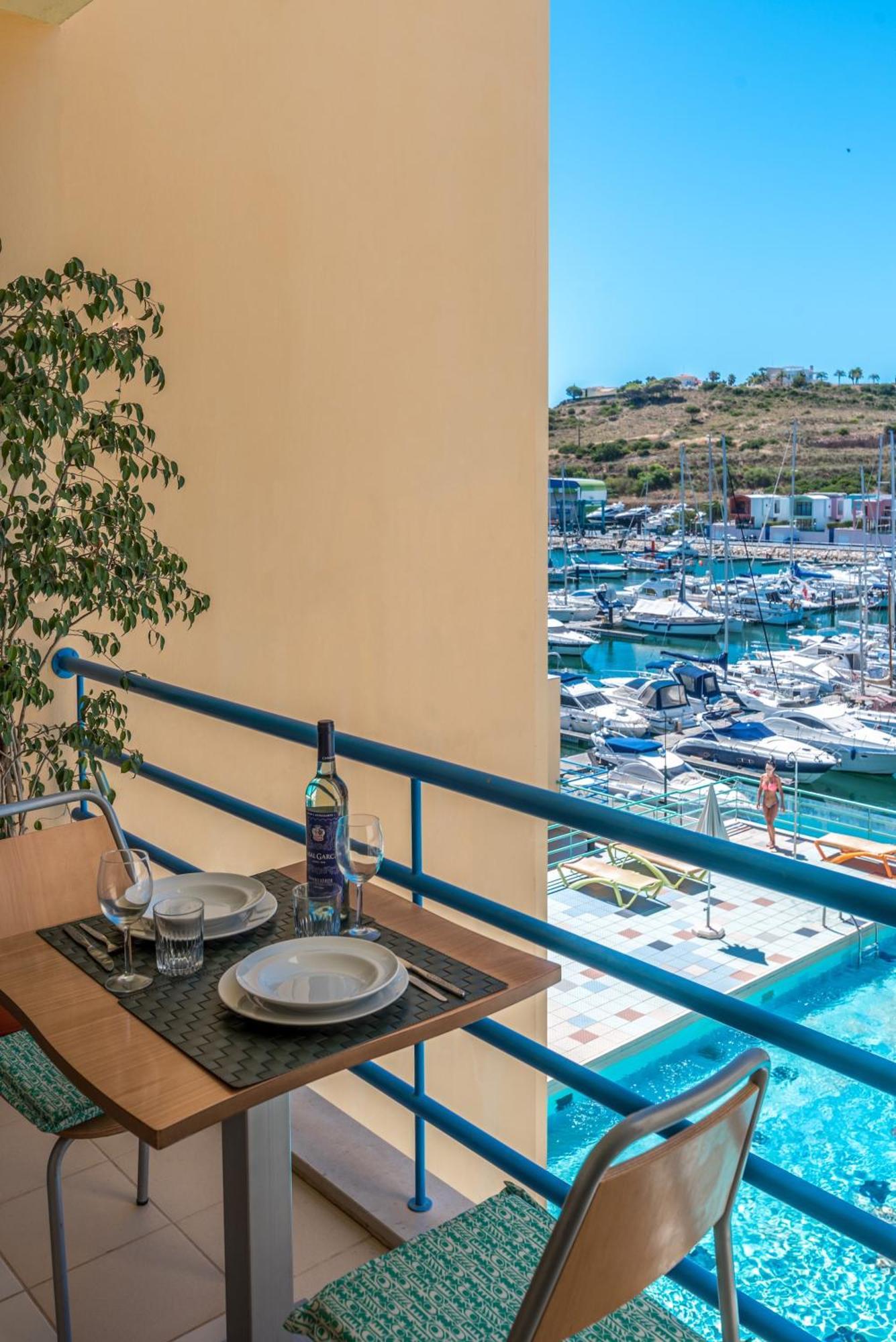 Apartment Luxury 1 Bedroom Apartment, Marina De Albufeira4 *