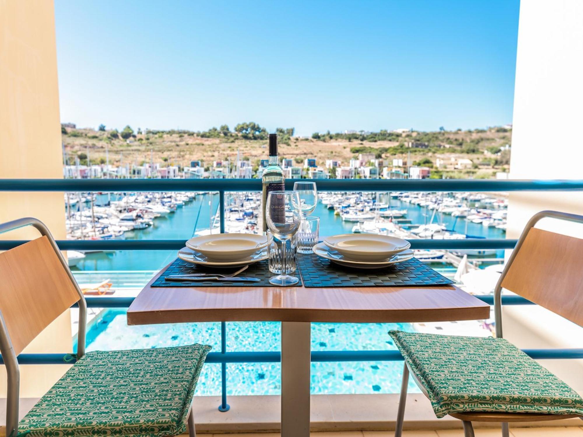 Luxury 1 Bedroom Apartment, Marina De Albufeira4 Apartment *